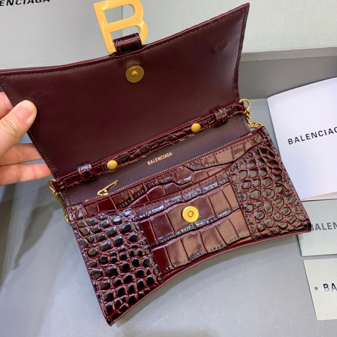 Top Quality Hourglass Wallet On Chain in Dark Red, For Women,  Bags 7.6in/19cm