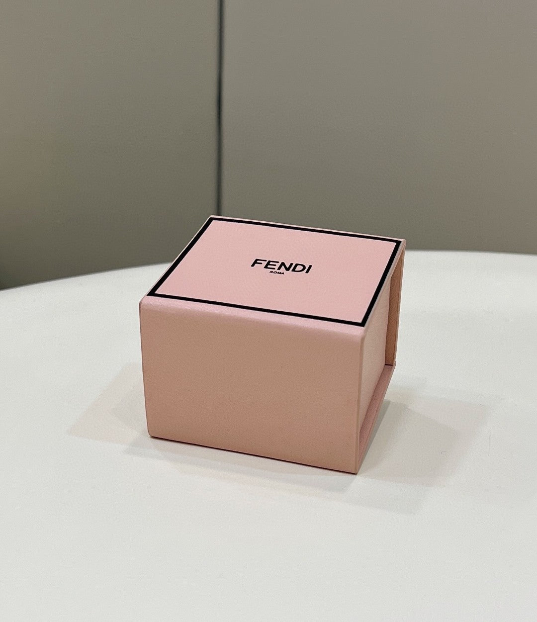 Top QualityTop Quality Logo Box Keychain Pink Charm Bag For Woman 8cm/3in