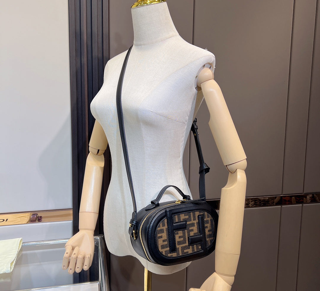 EN - New 1:1 rep  Bags FEI 242