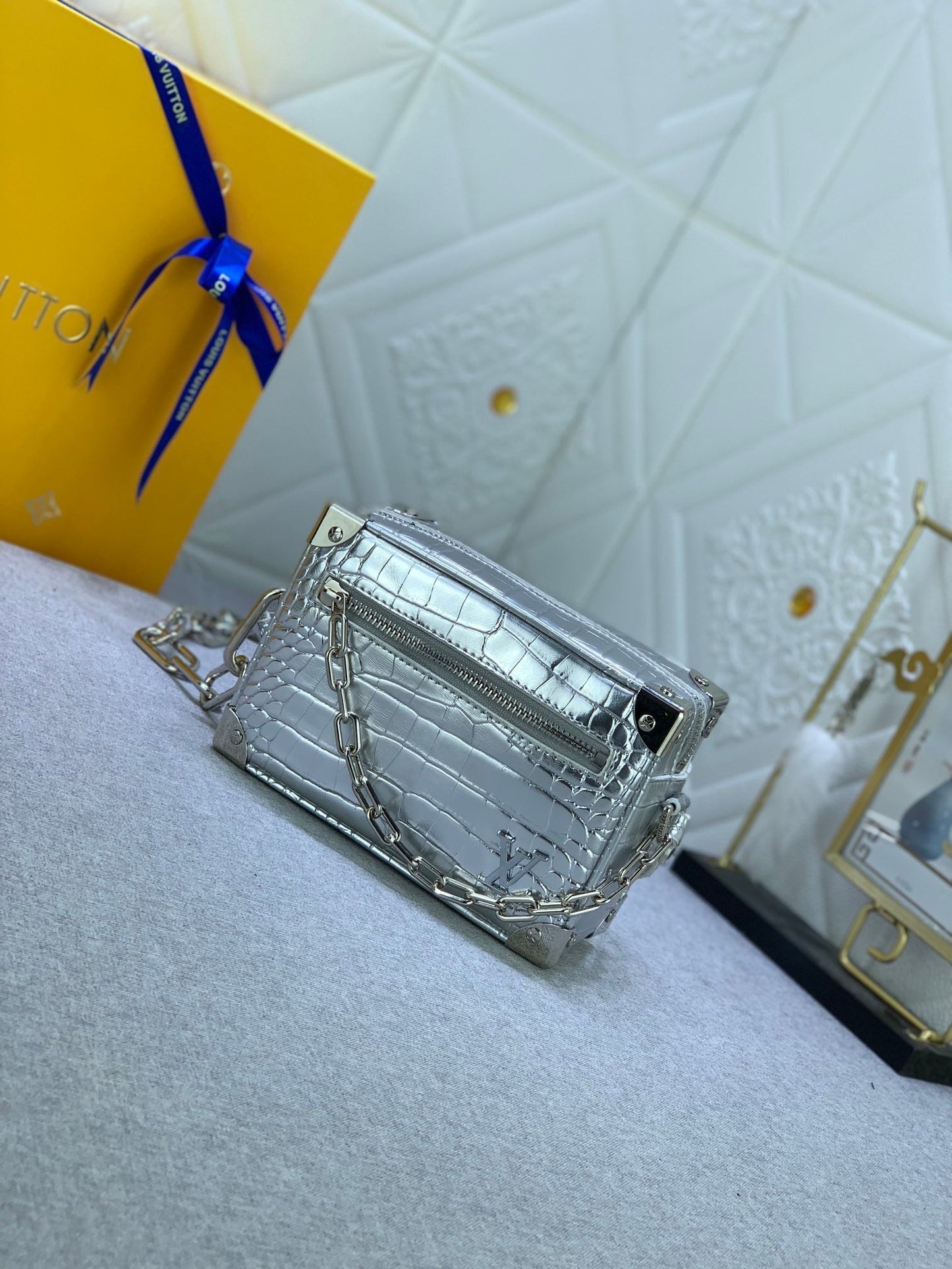 EN - New 1:1 rep  Bags LUV 659
