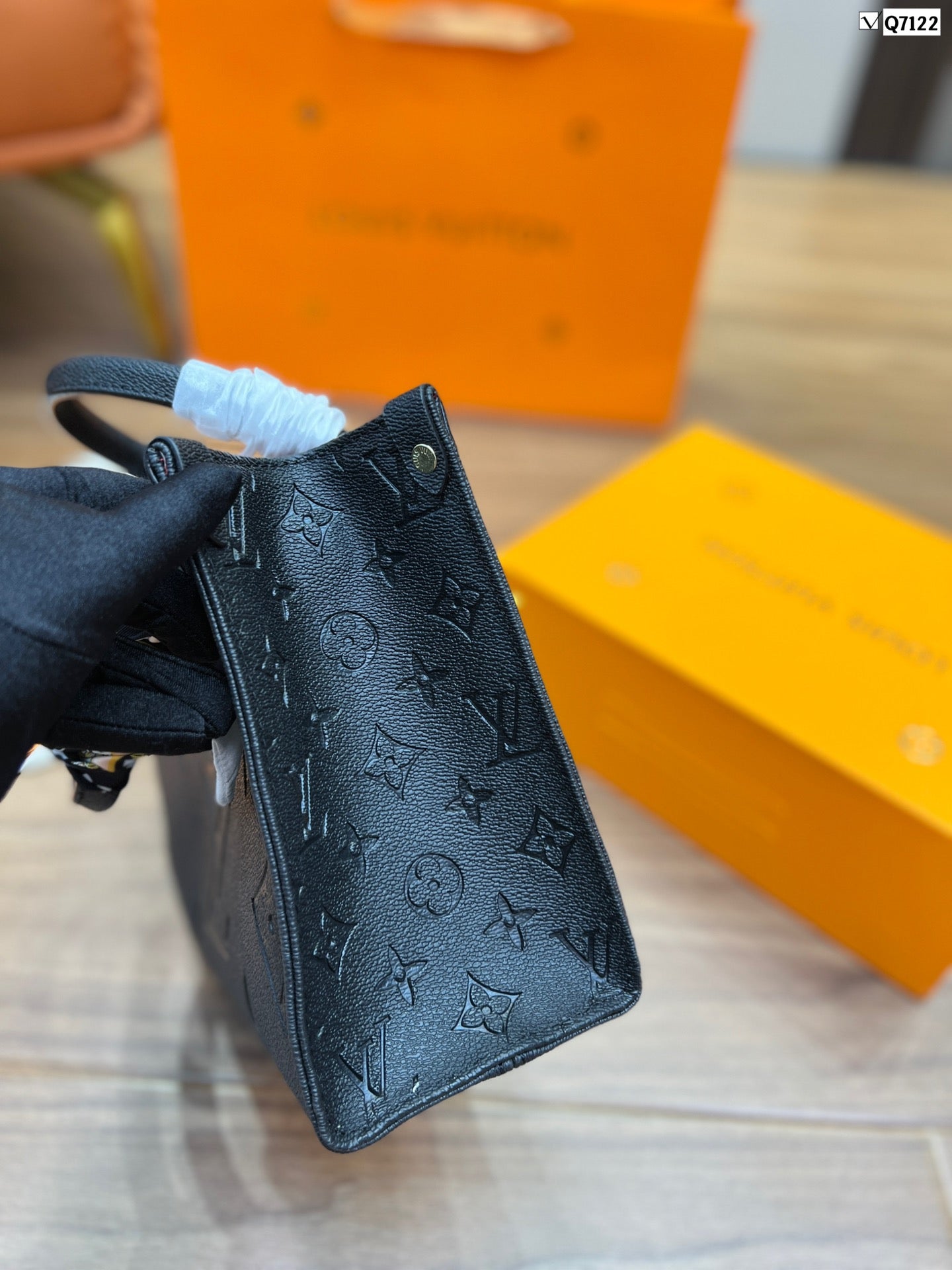 EN - New 1:1 rep Lux Bags LUV 533