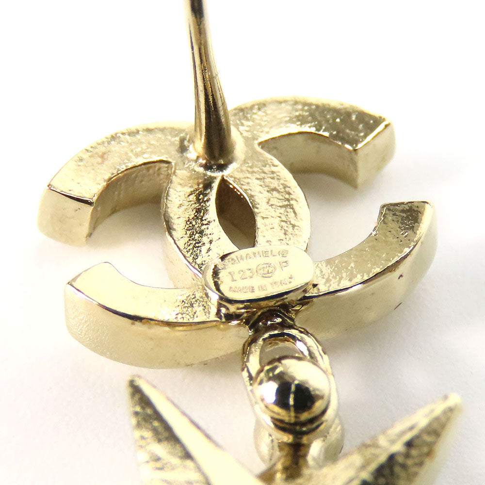 CHANEL Pierce metal gold COCO Mark