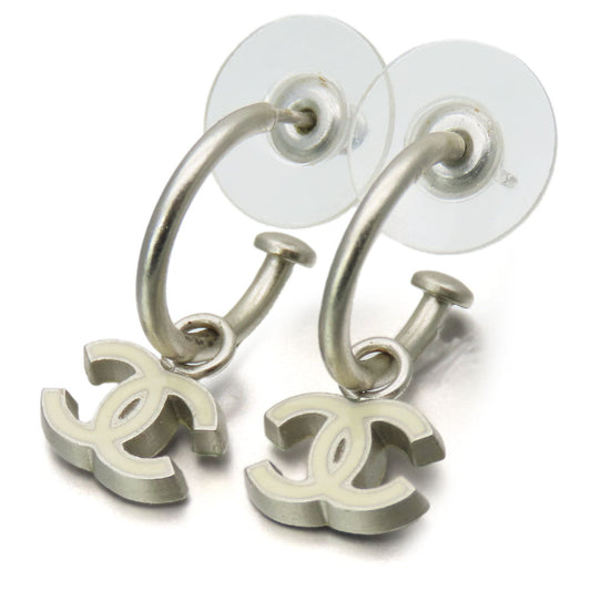 CHANEL Pierce metal white COCO Mark