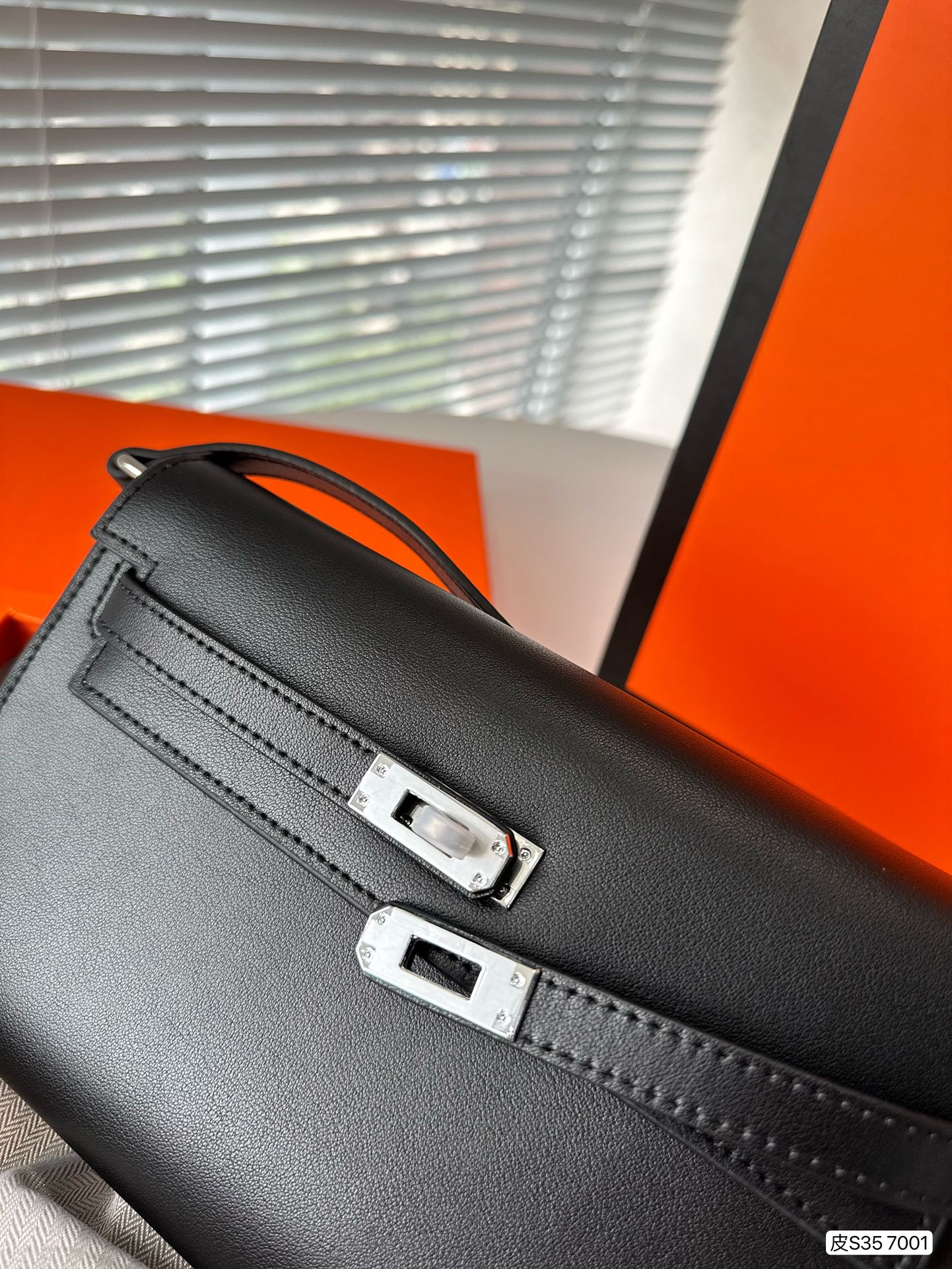 EN - New 1:1 rep  Bags HM 148