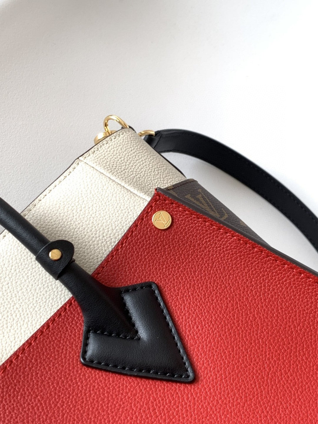 Top Quality On My Side MM Tote Bag Monogram Canvas Red For Women,  Shoulder Bags 12in/31cm Top Quality M53824