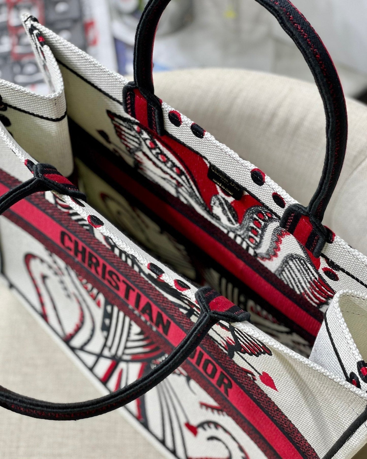 Top Quality MeTop Qualityum Book Tote Latte Multicolor Cupidon Embroidery, Red/White, For Women Womens Handbags, 41cm CD M1296ZTQG_M941