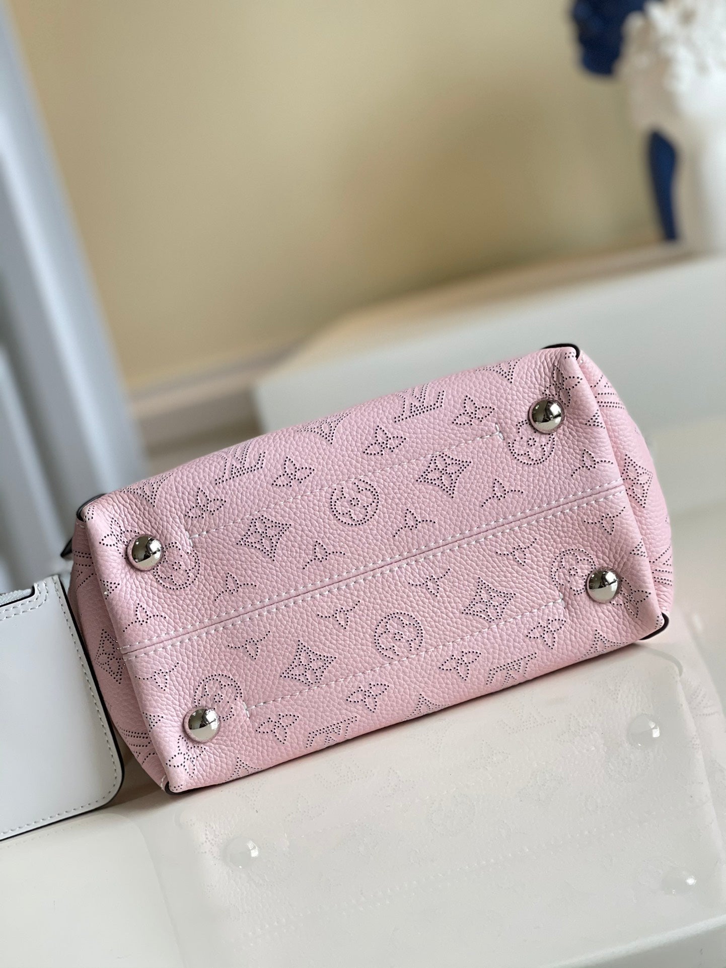 Top Quality Hina PM Bucket Bag GraTop Qualityent Pink For Women,  Shoulder And Crossbody Bags 9in/23cm Top Quality M57858