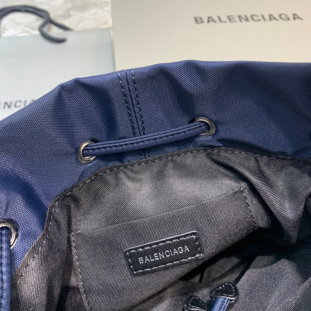 Top Quality Le Cagole MeTop Qualityum Bucket Bag In Dark Blue, For Women,  Bags 17.6in/45cm