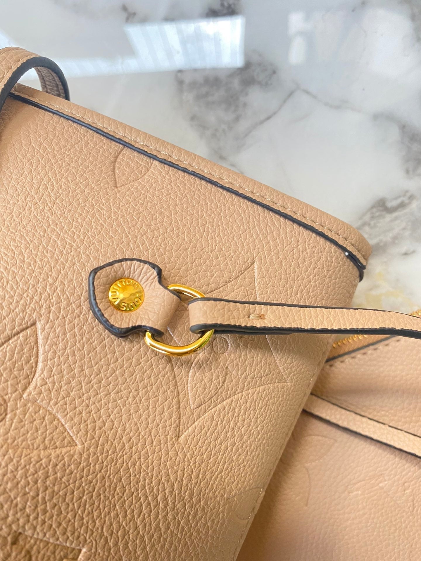 EN - Luxury Bags LUV 791
