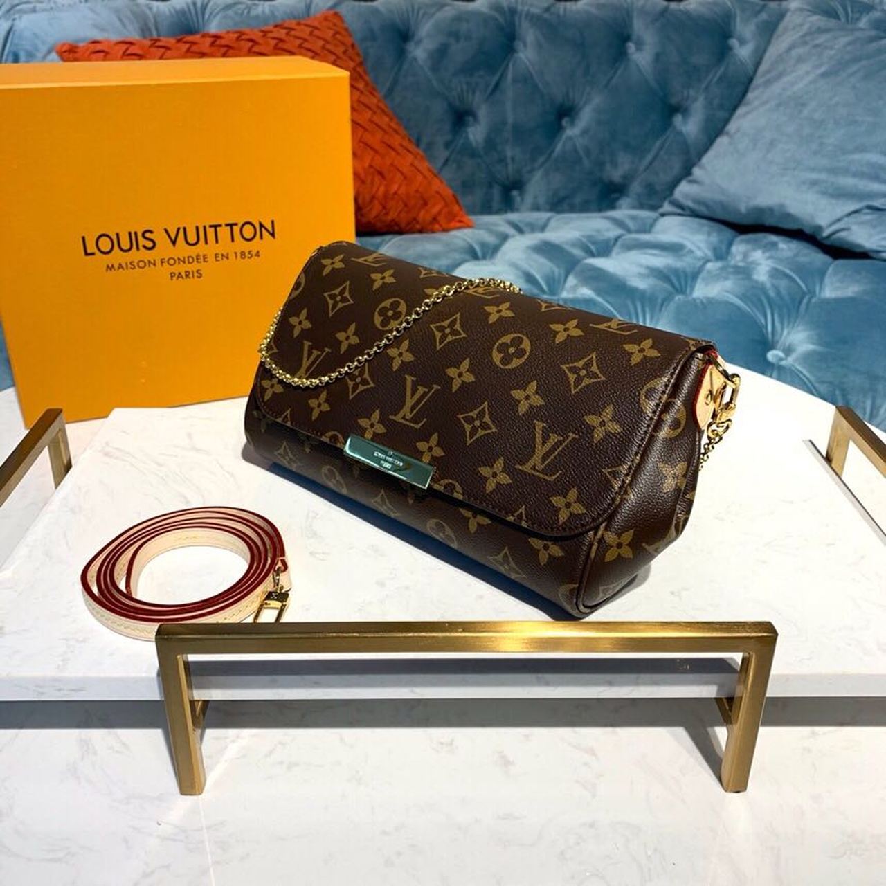 Top Quality Favorite MM Clutch Monogram Canvas For Women, Womens Handbags, Shoulder And Crossbody Bags 10.2in/26cm Top Quality M40718