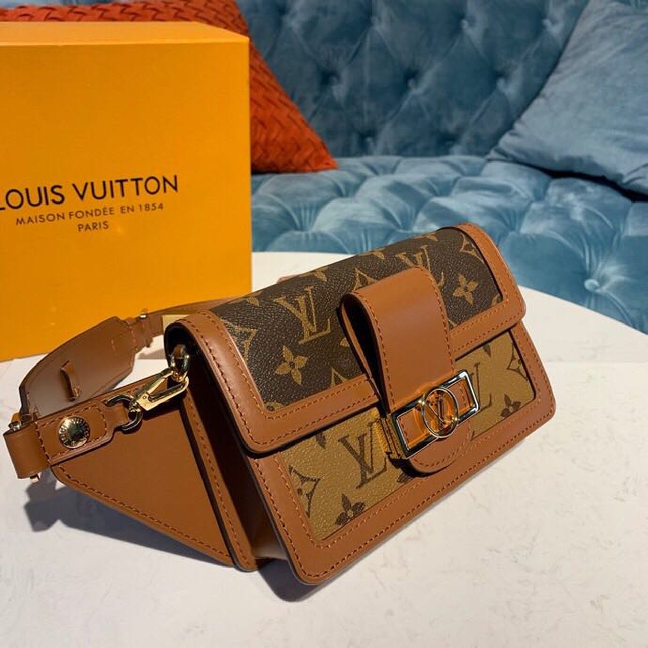 Top Quality Dauphine Bumbag Monogram And Monogram Reverse Canvas For Women, WoBelt Bags 7.5in/19cm Top Quality M44586