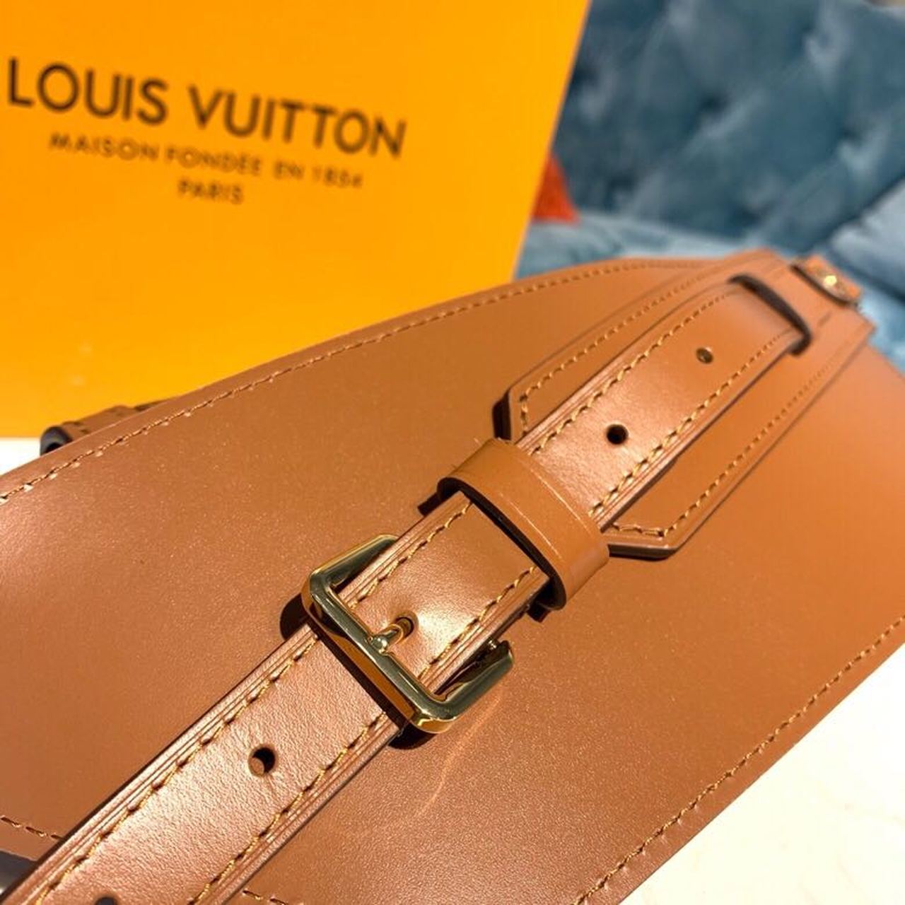 Top Quality Dauphine Bumbag Monogram And Monogram Reverse Canvas For Women, WoBelt Bags 7.5in/19cm Top Quality M44586