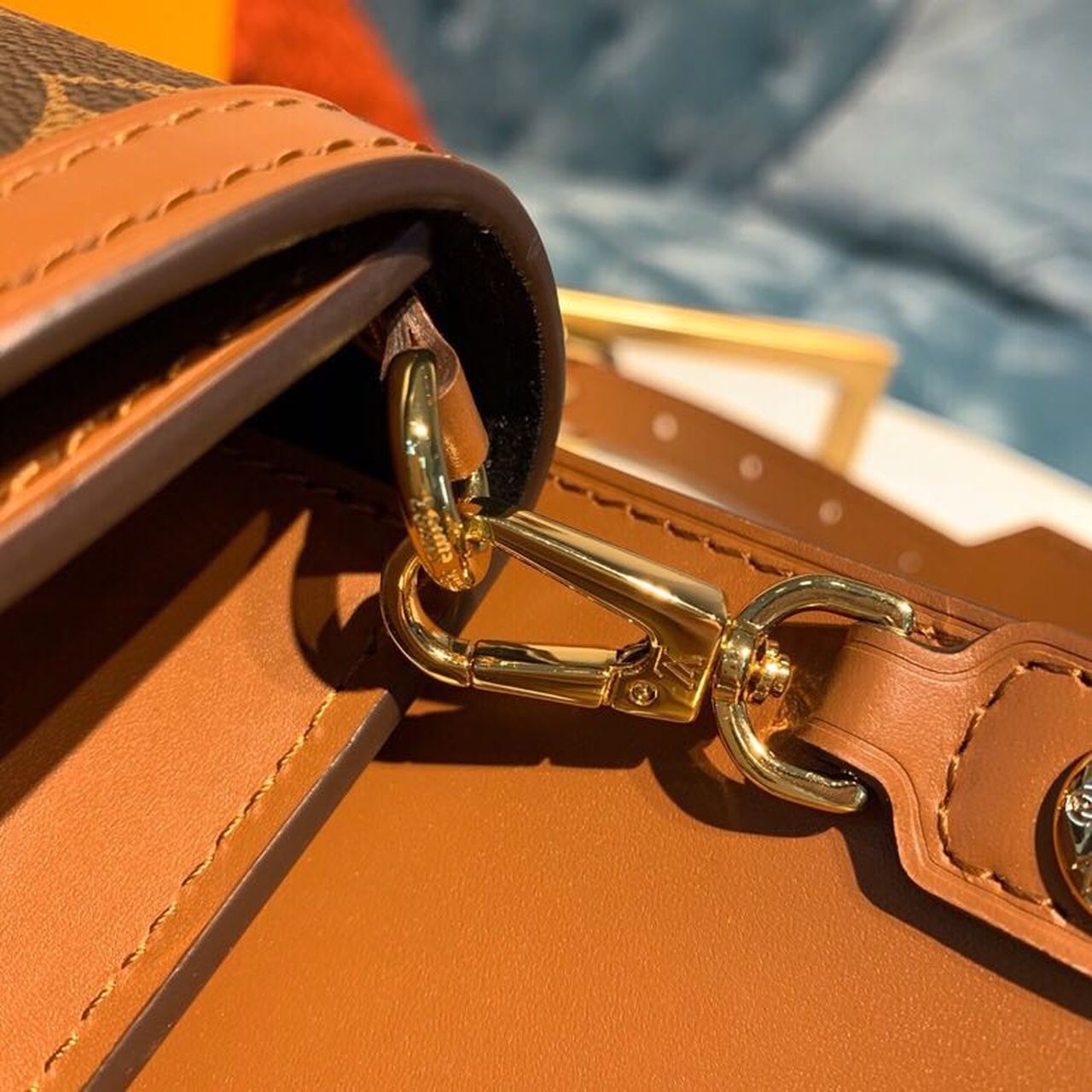Top Quality Dauphine Bumbag Monogram And Monogram Reverse Canvas For Women, WoBelt Bags 7.5in/19cm Top Quality M44586