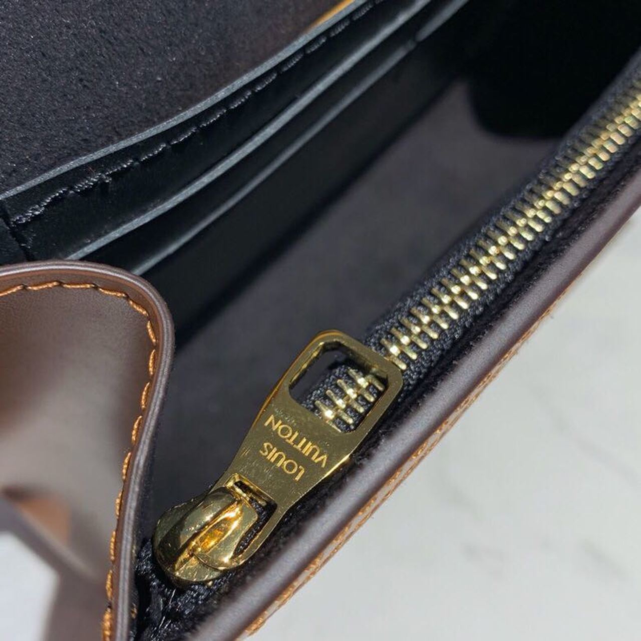 Top Quality Dauphine Bumbag Monogram And Monogram Reverse Canvas For Women, WoBelt Bags 7.5in/19cm Top Quality M44586
