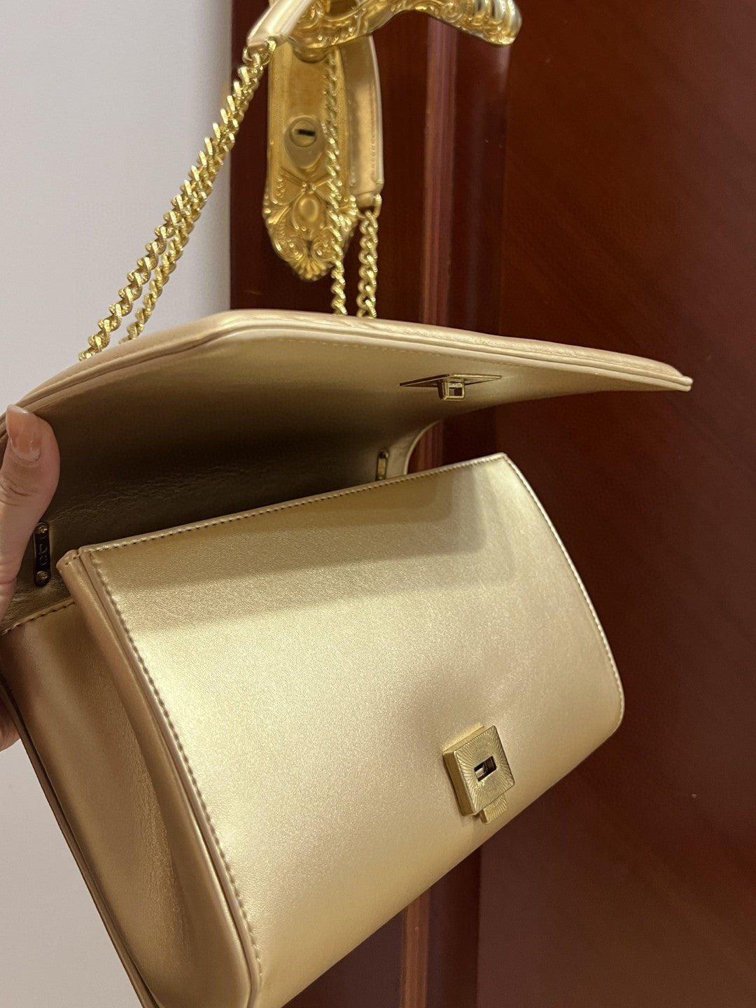 Top Quality Large Devotion Bag In Quilted Nappa Gold For Women 10in/26cm Top Quality