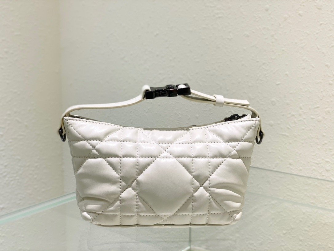 Top Quality Small DYORTravel Nomad Pouch White, For Women, Womens Handbags 6in/15cm CD S5553BMIG_M030