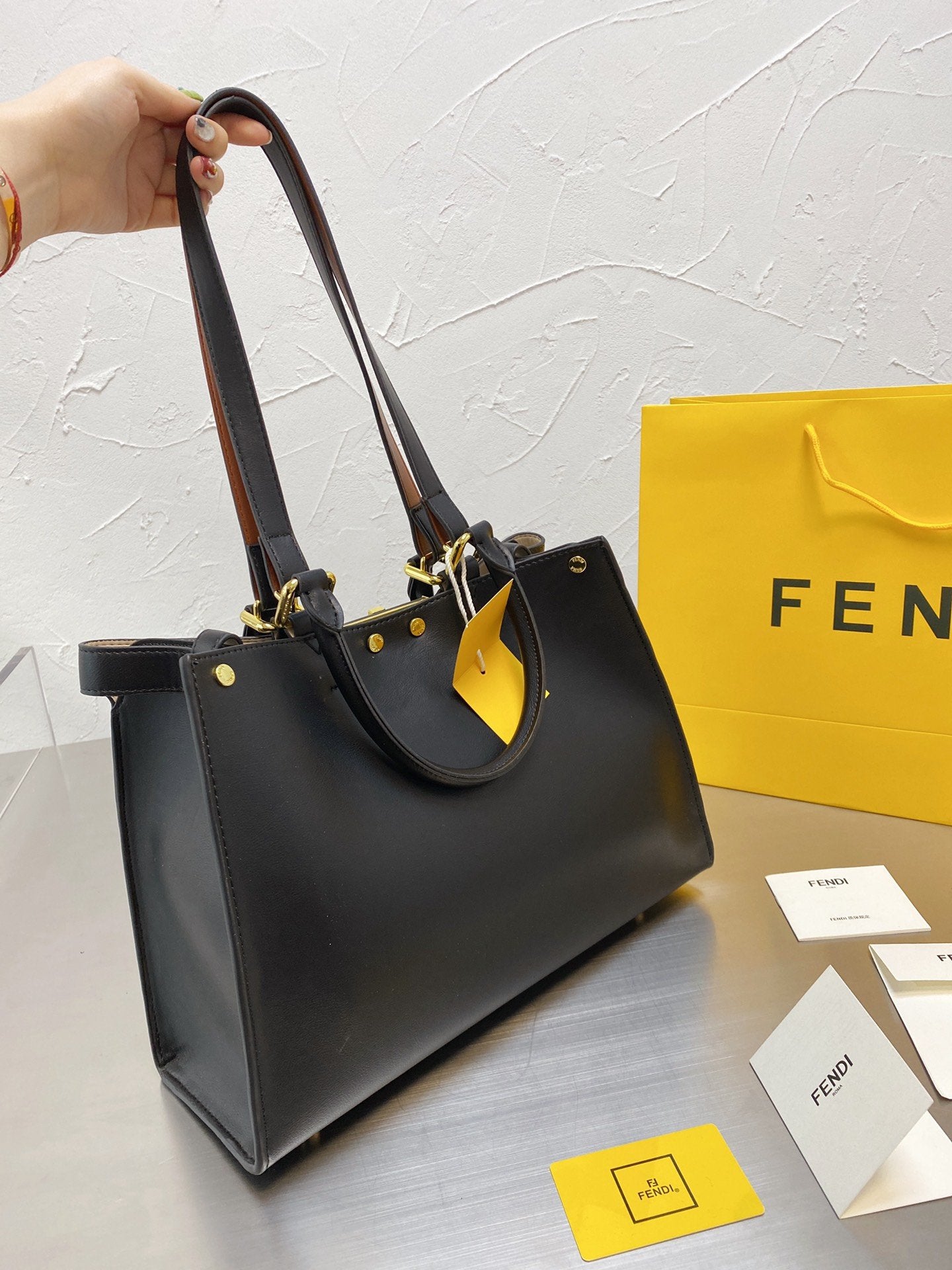 EN - New 1:1 rep  Bags FEI 139