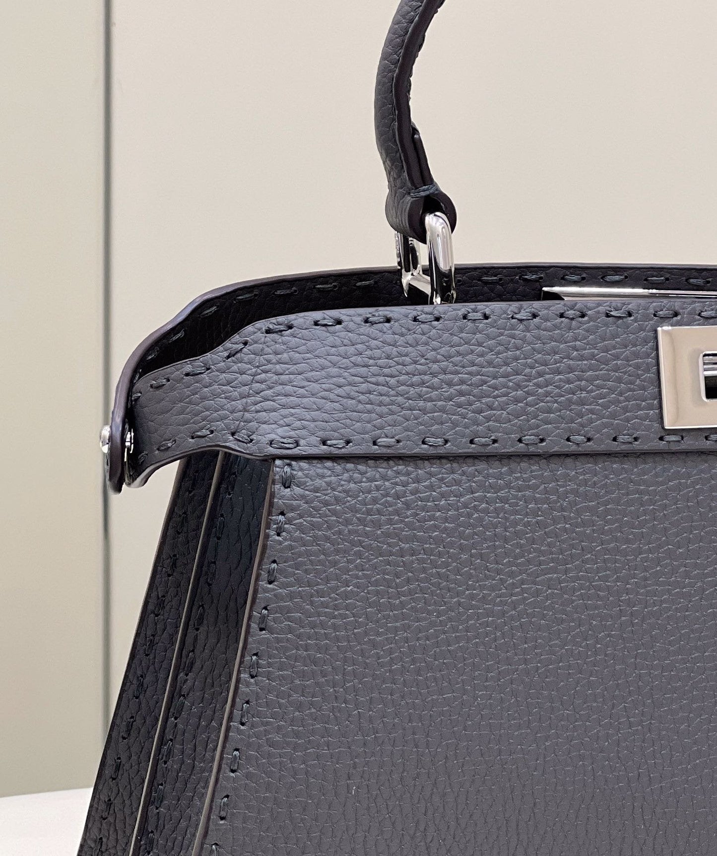 FI Top Quality ISeeU MeTop Qualityum Black For Women, Handbags, Shoulder Bag 13.1in/33.5cm FF
