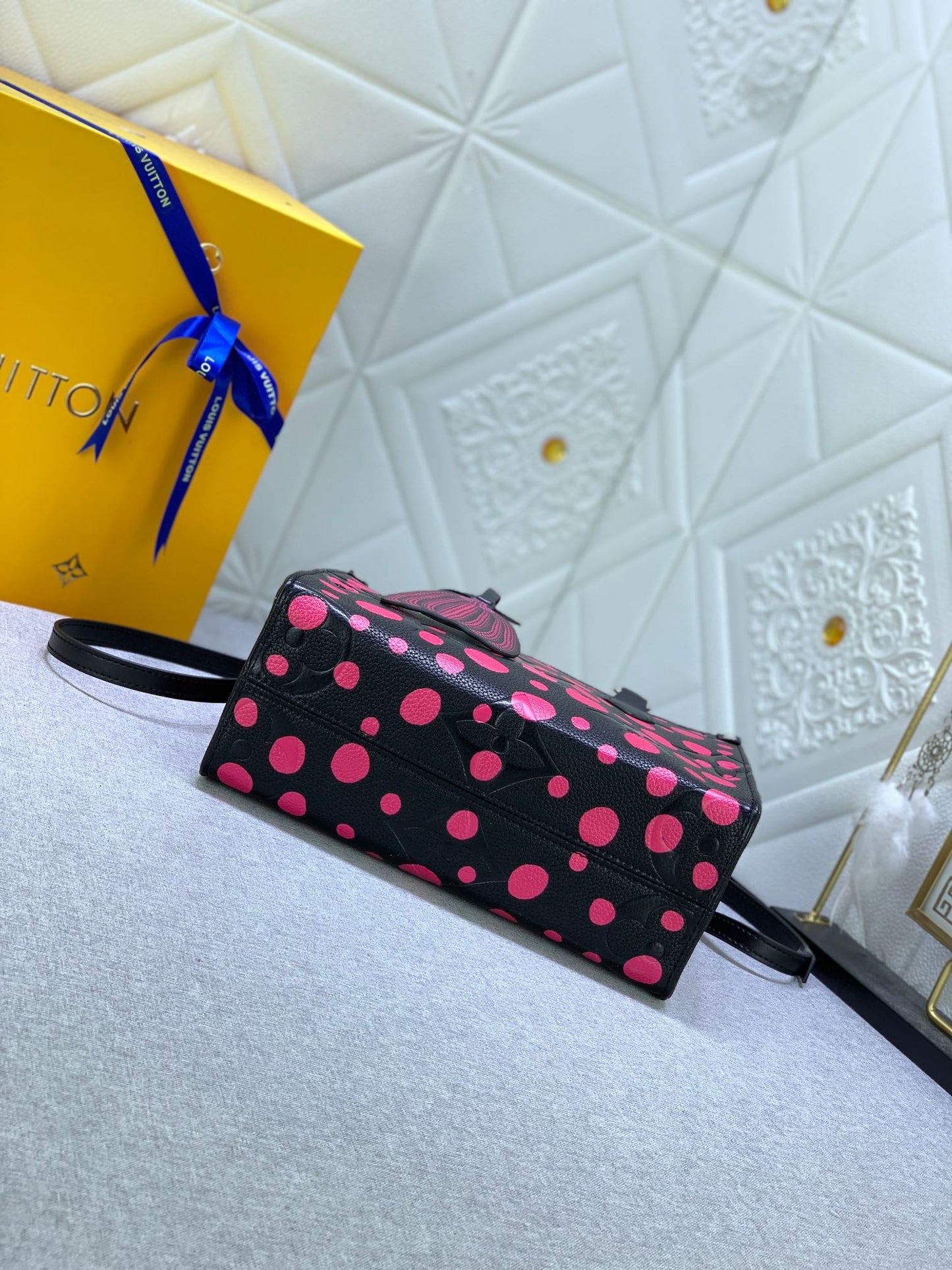 EN - New 1:1 rep Bag LUV 637