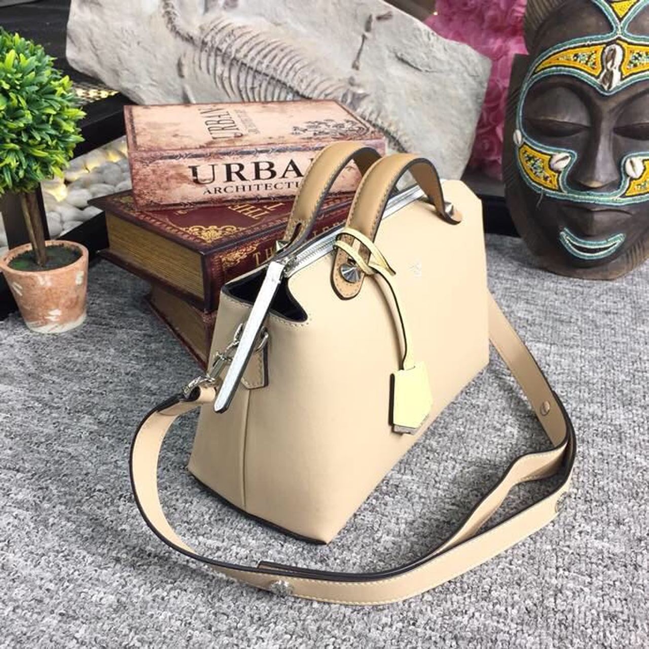 Top QualityTop Quality By The Way Medium Bag Beige For Women, Women’s Handbags, Shoulder And Crossbody Bags 10in/27cm FF 8BL1461