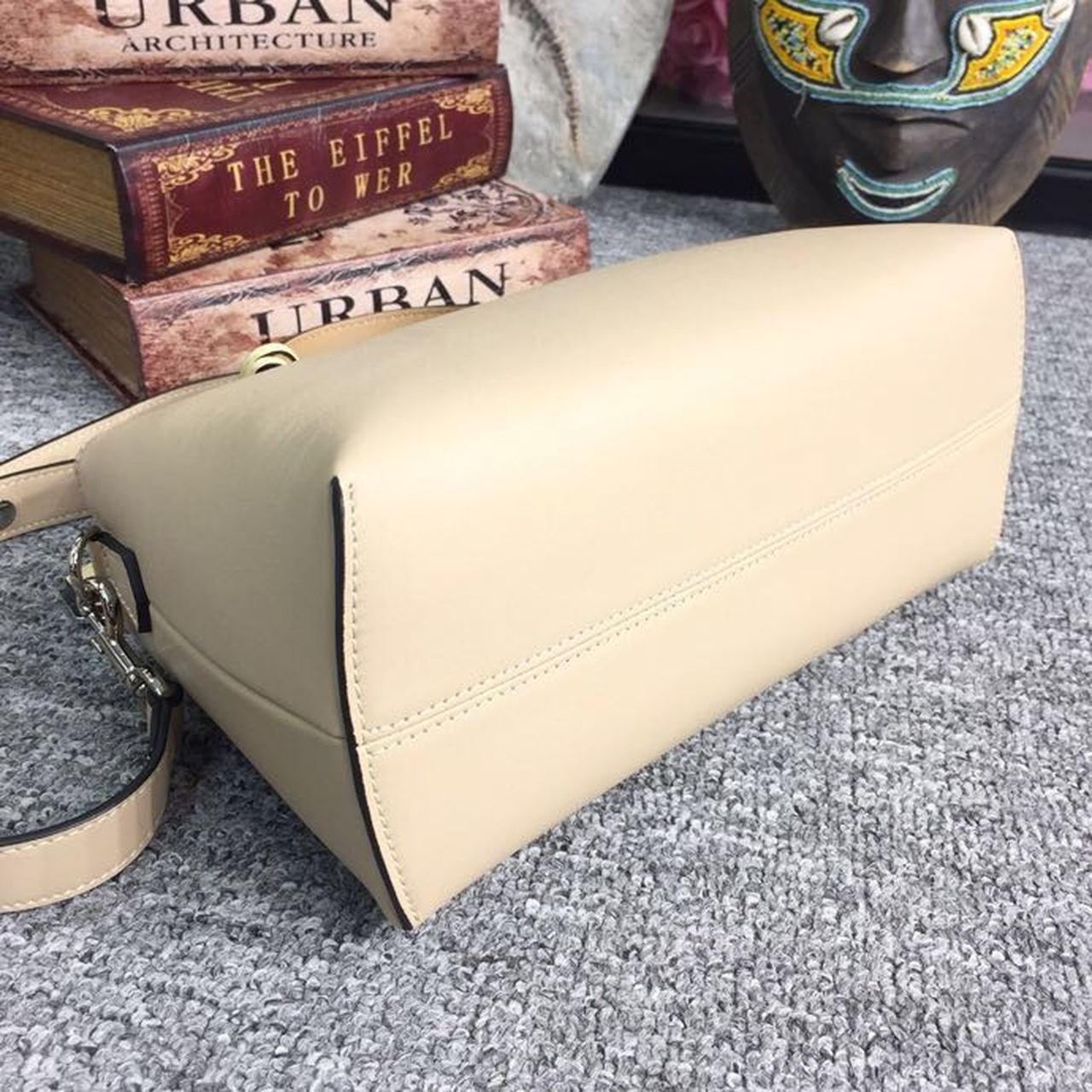 Top QualityTop Quality By The Way Medium Bag Beige For Women, Women’s Handbags, Shoulder And Crossbody Bags 10in/27cm FF 8BL1461
