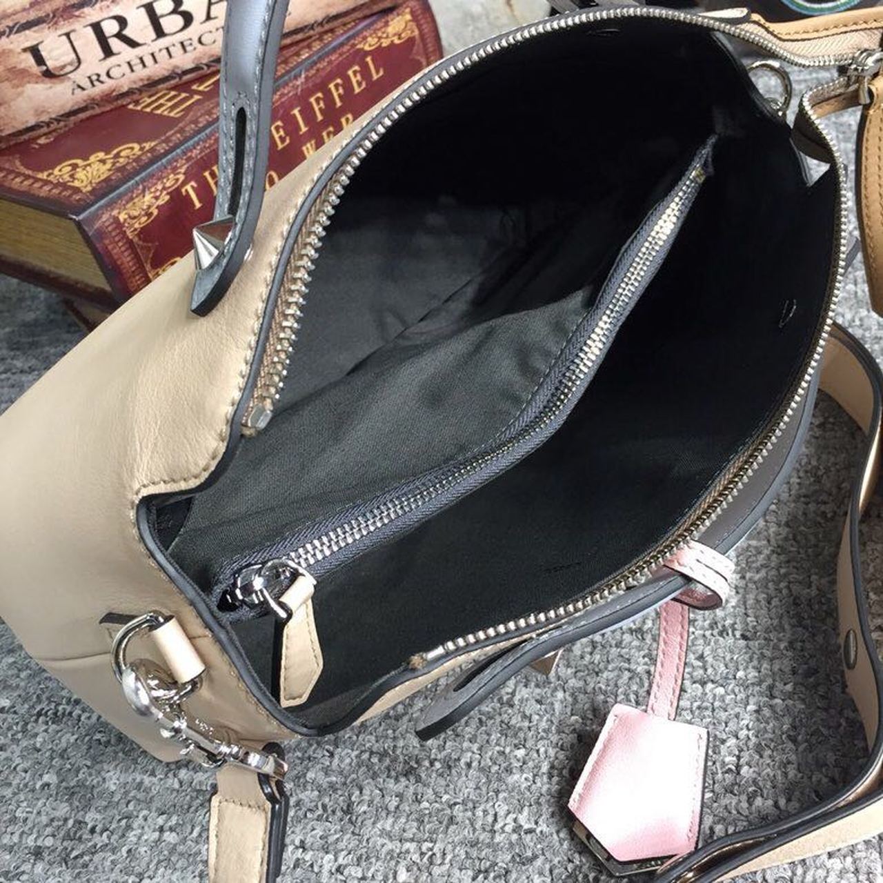 Top QualityTop Quality By The Way Medium Bag Beige For Women, Women’s Handbags, Shoulder And Crossbody Bags 10in/27cm FF 8BL1461