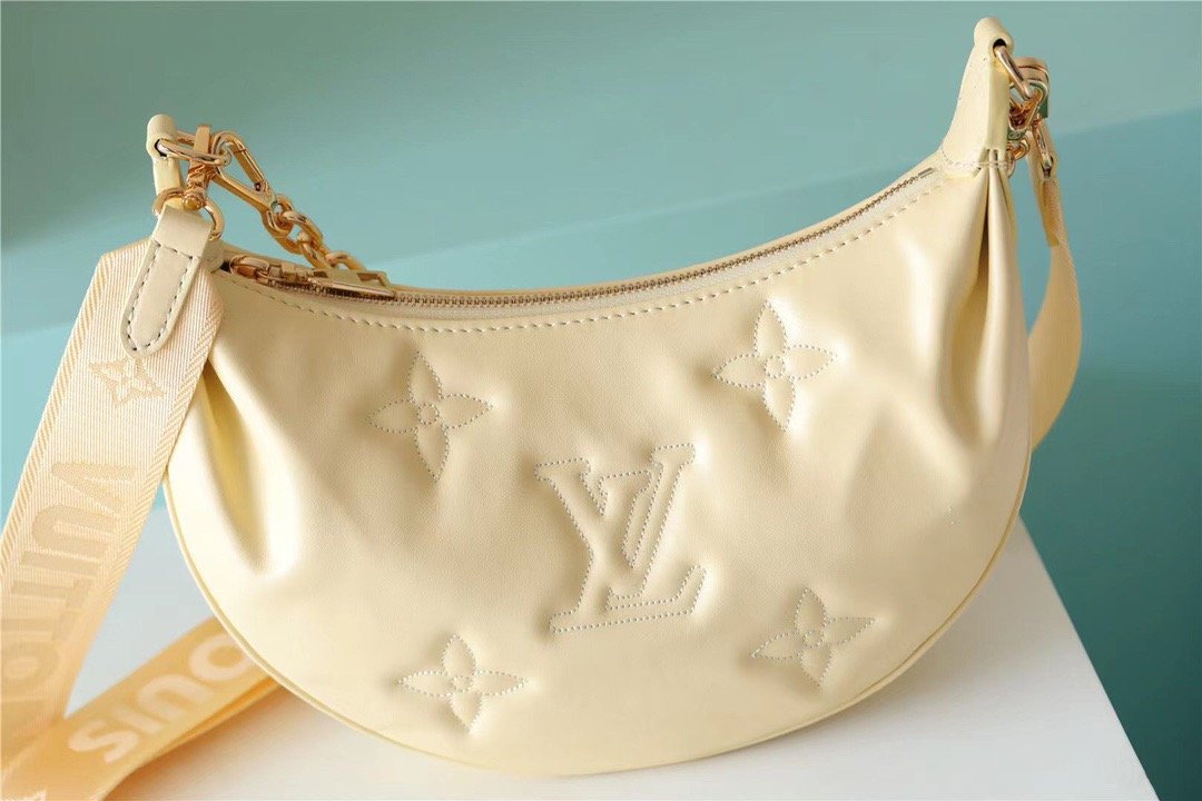 Top Quality Over The Moon Bag Handbags For Women In Banana Yellow 10.8in/28cm Top Quality M59823
