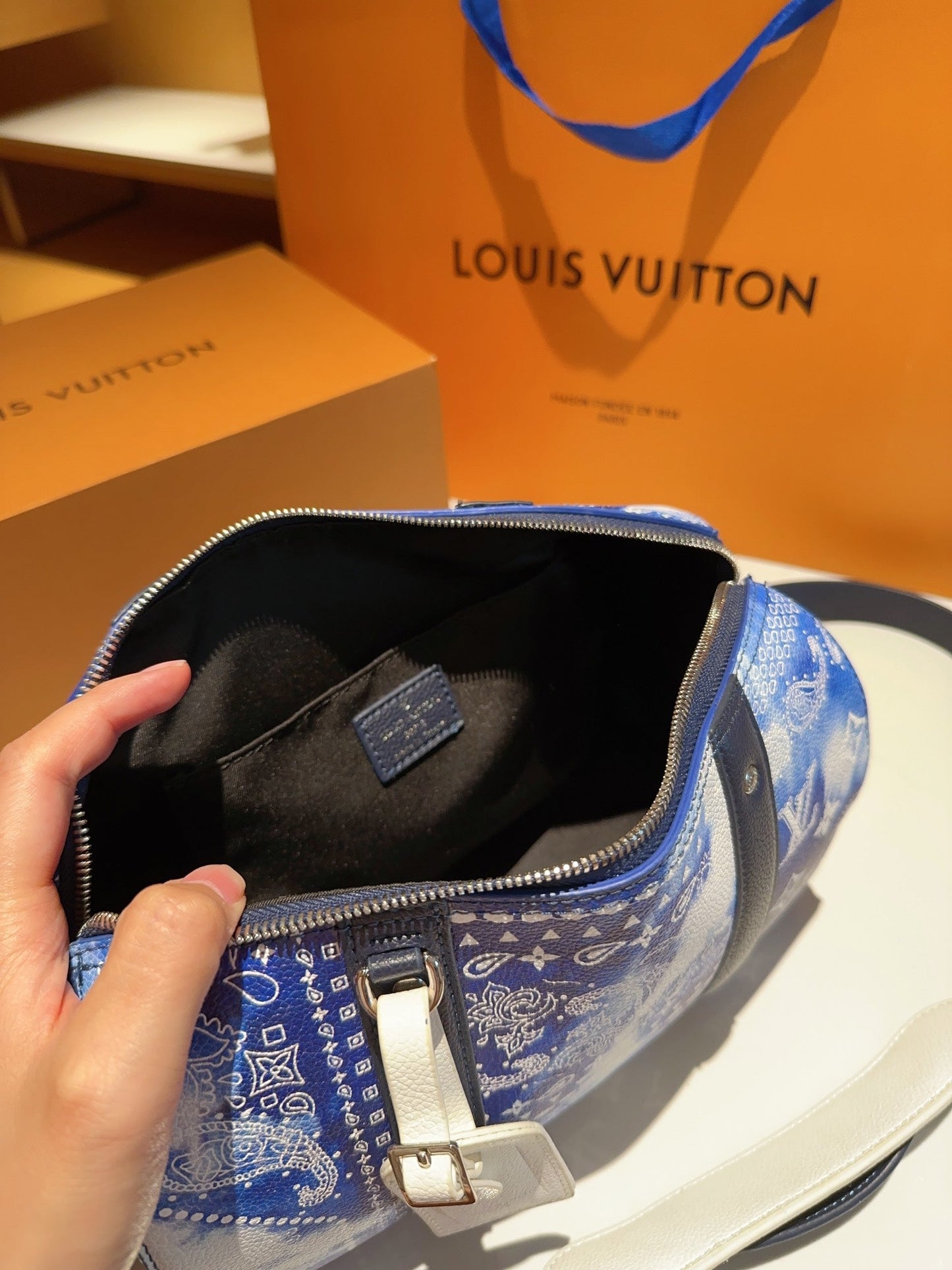 New 1:1 rep Lux Bags LUV 898
