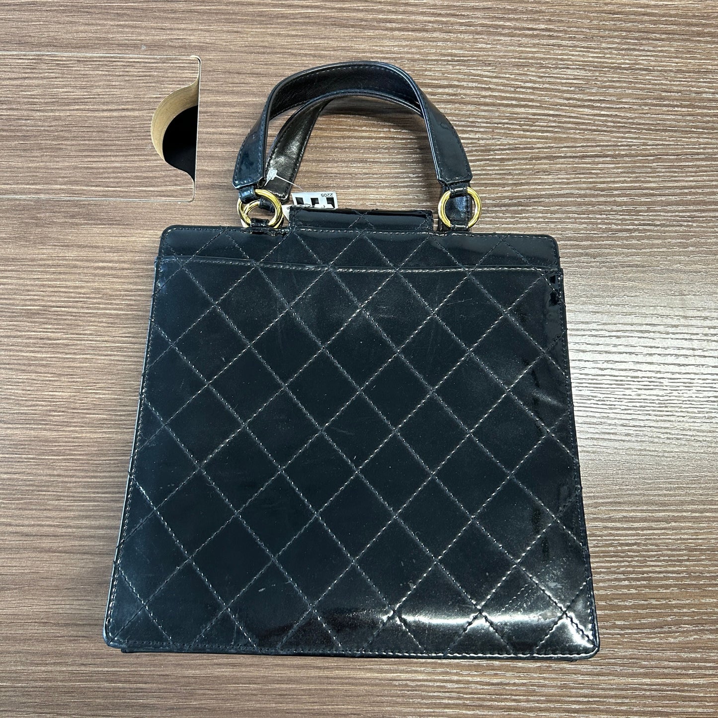 Chanel Patent Leather Hand Bag LB121178