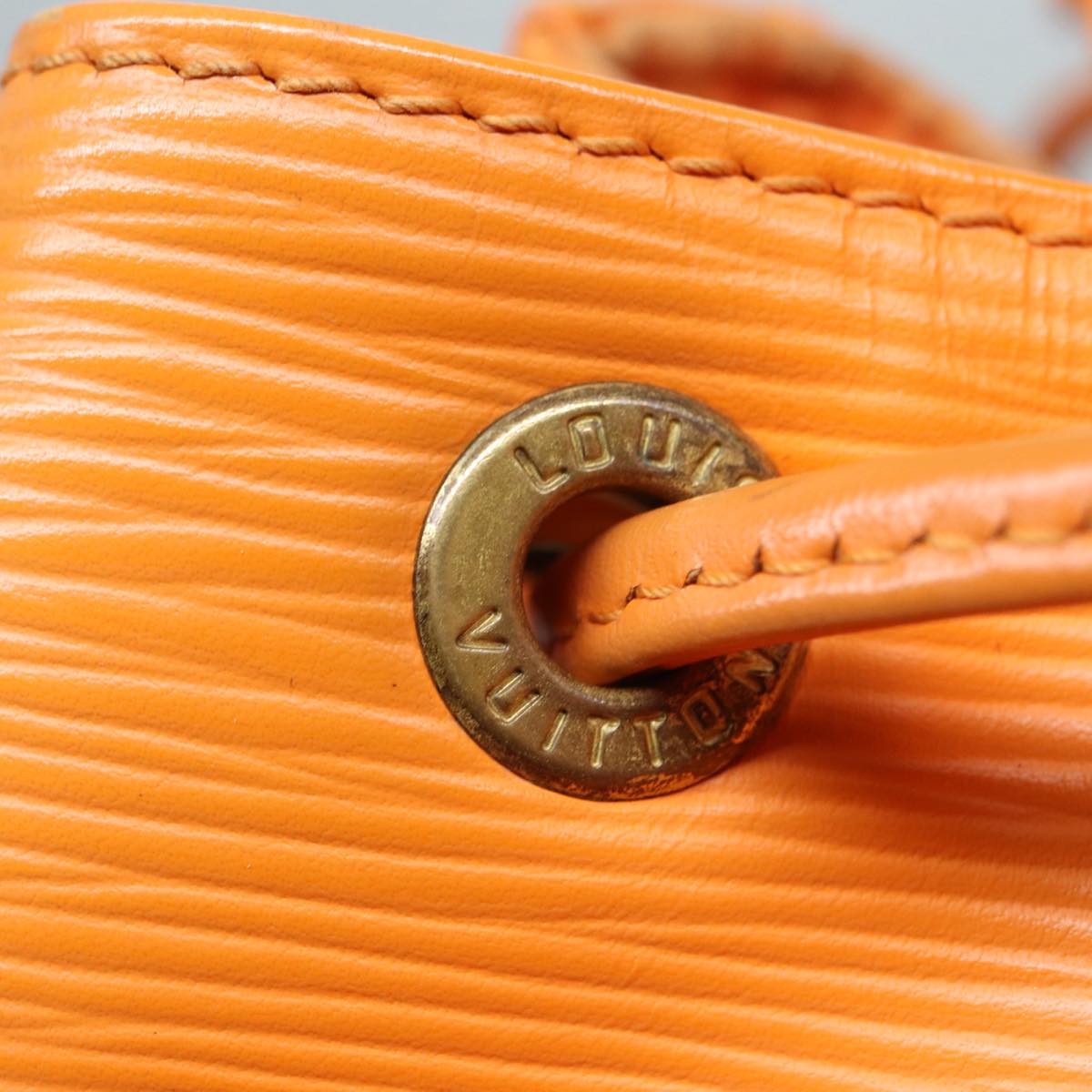 LOUIS VUITTON Epi Petit Noe Shoulder Bag Orange Mandarin M5901H LV Auth 87364