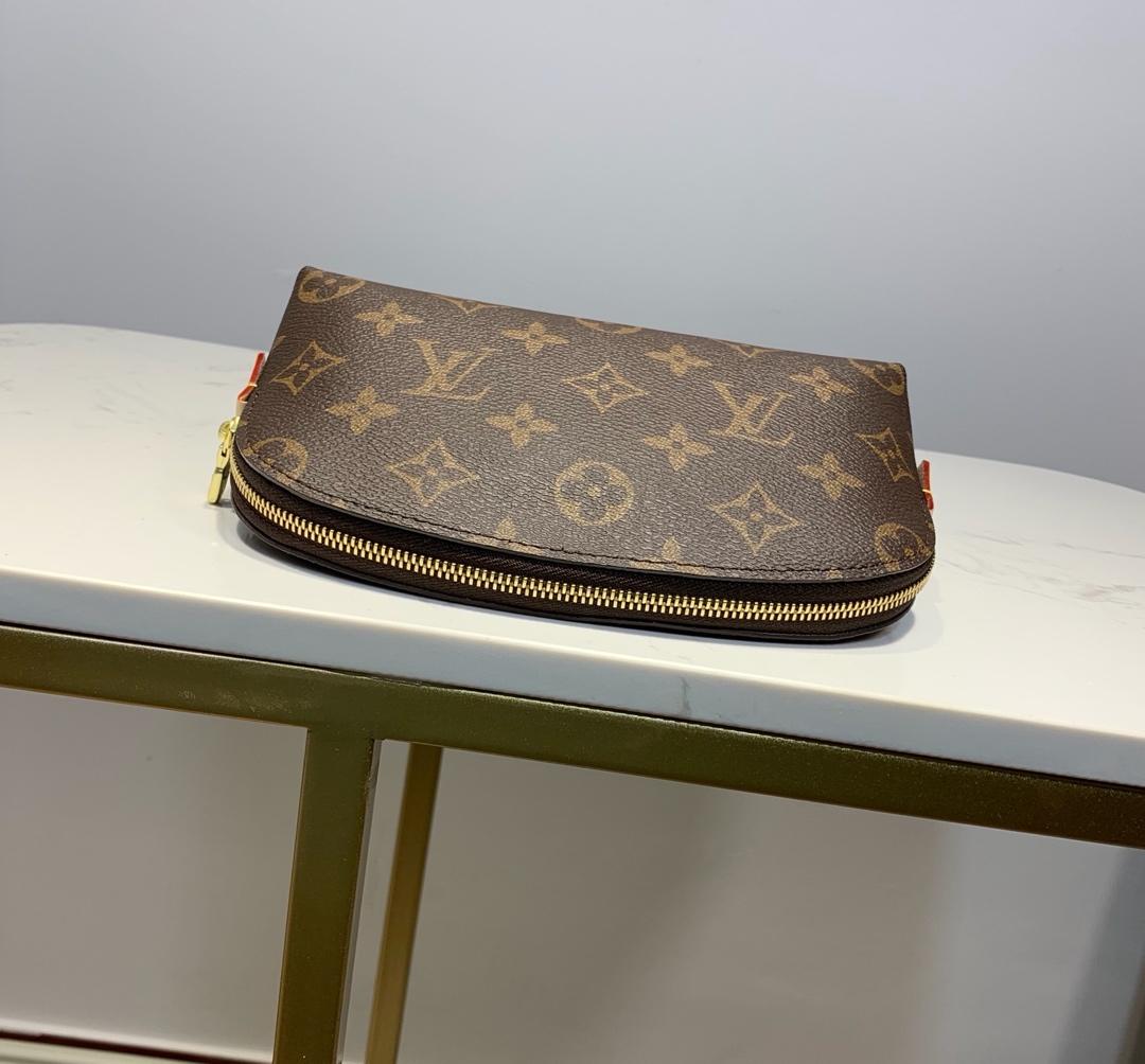 Top Quality Cosmetic Pouch PM Monogram Canvas For Women, WoBags 7.5in/19cm Top Quality M47515