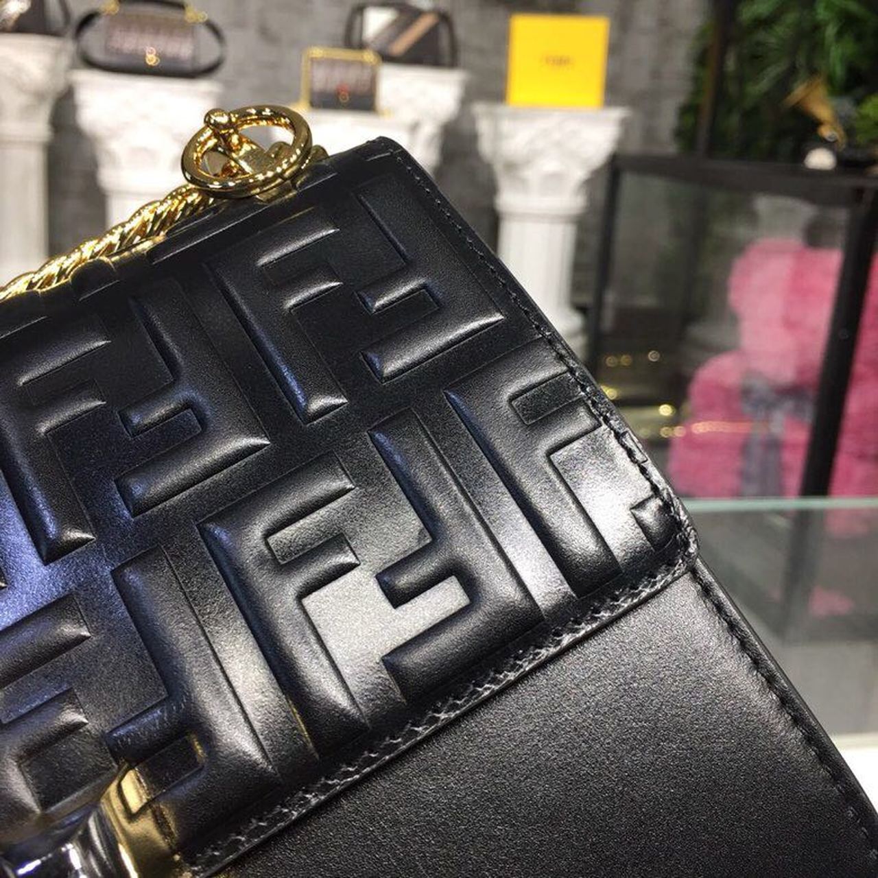 Top QualityTop Quality FF Logo Kan I Bag 9.8in/25cm With Gold Toned Chain Black For Women