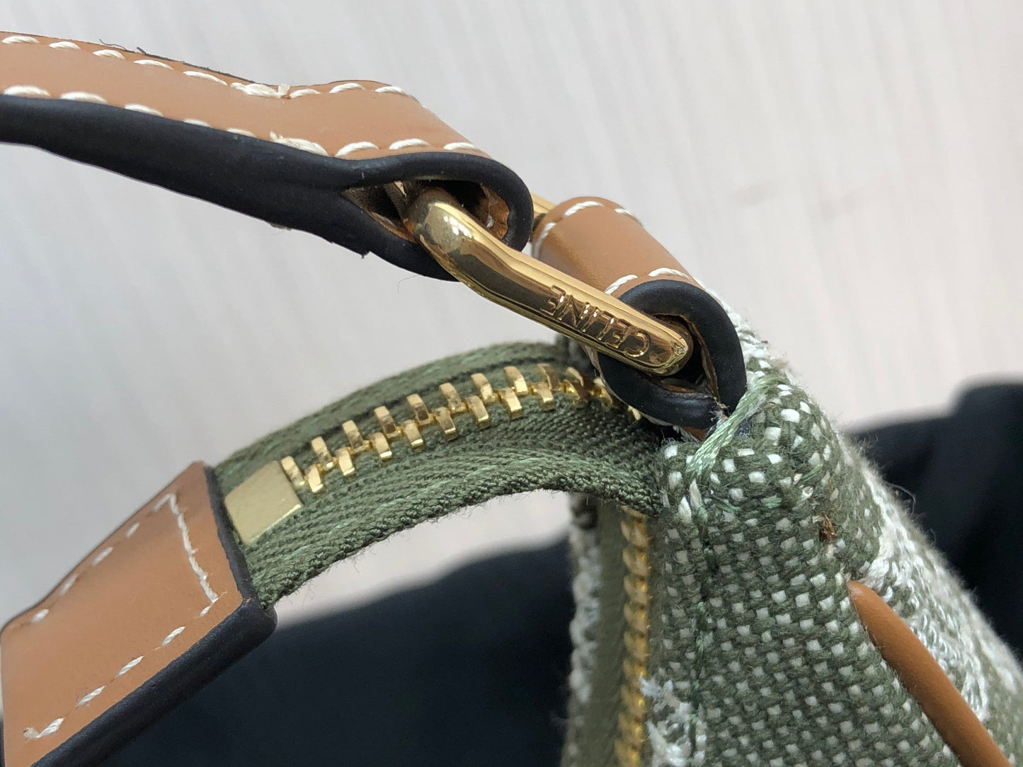 Top Quality Ava Bag In Triomphe Canvas Green For Women 9in/23cm