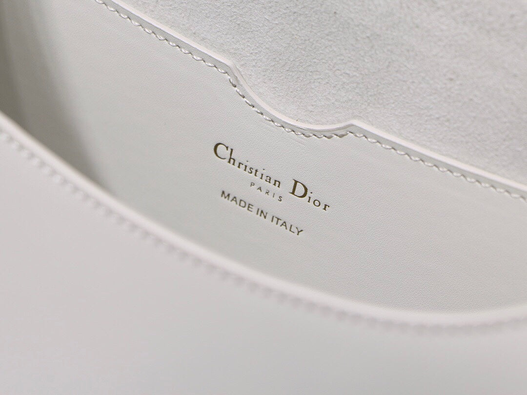 Top Quality Large Bobby Bag White For Women 10.5in/27cm CD M9320UMOB_M941