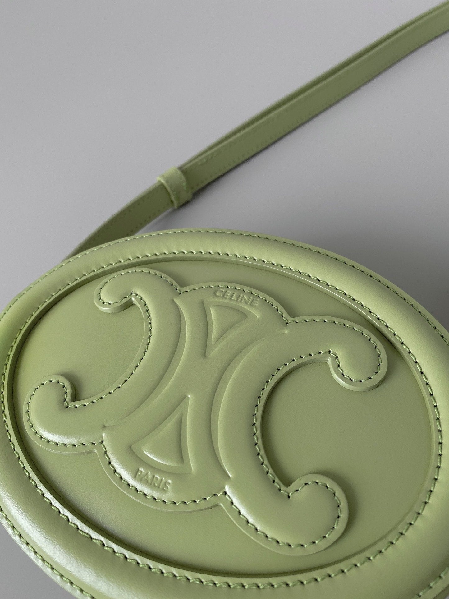 Top Quality Crossbody Oval Purse Cuir Triomphe Mint Green For Women 6in/16cm