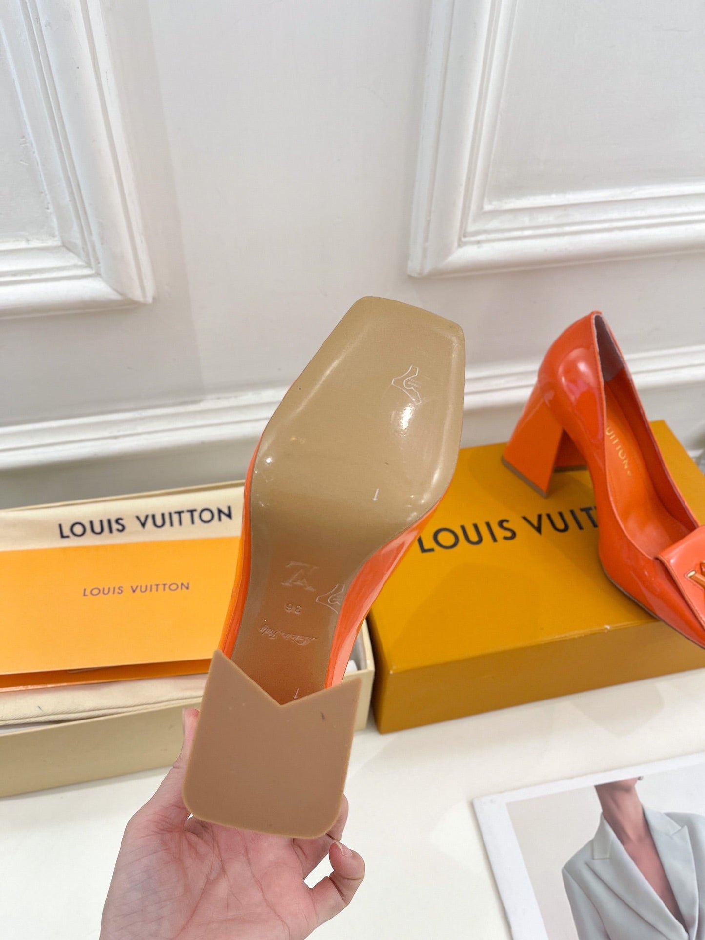 New 1:1 rep LUV High Heel Shoes 010