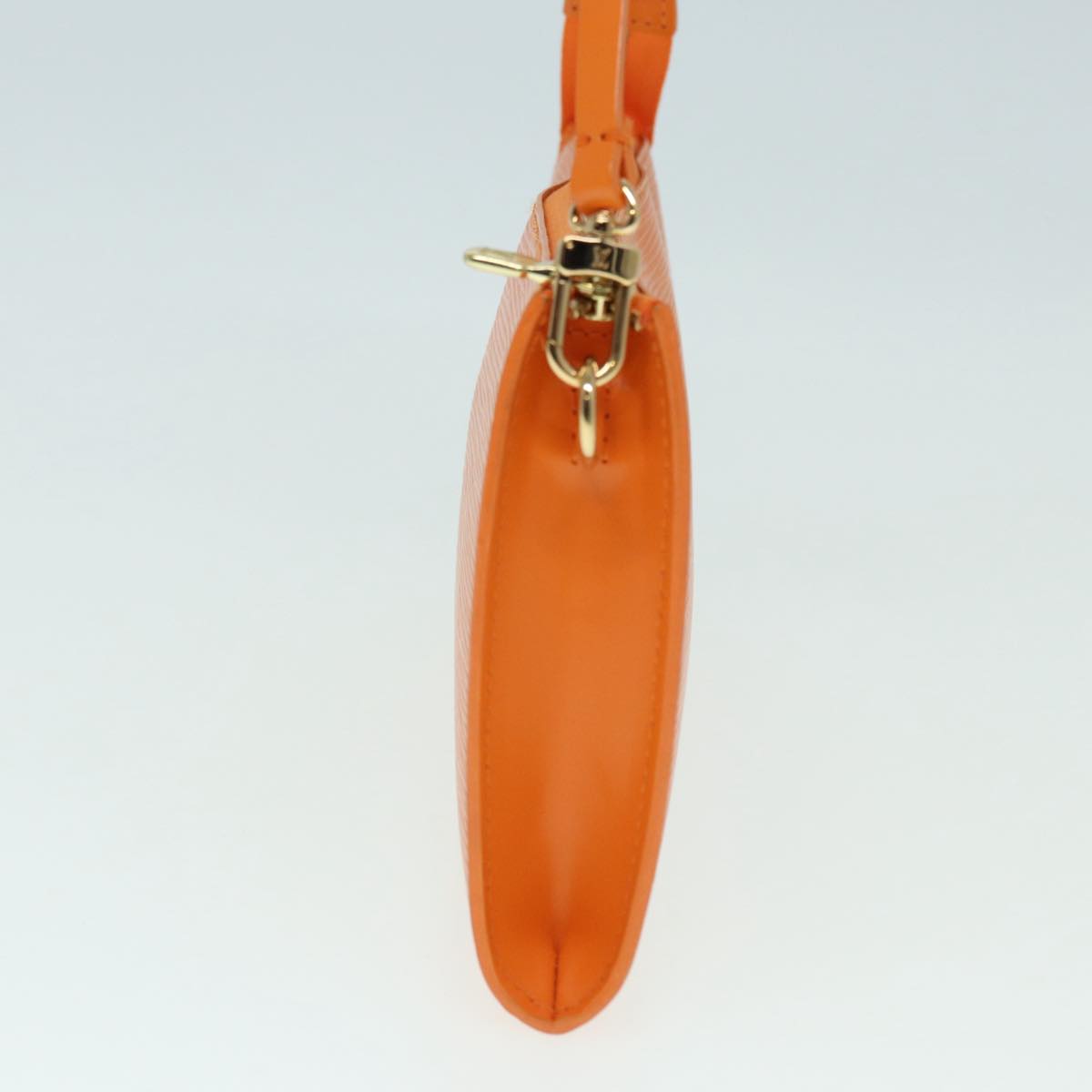 LOUIS VUITTON Epi Pochette Accessoires Pouch Orange Mandarin M5294H Auth 88774