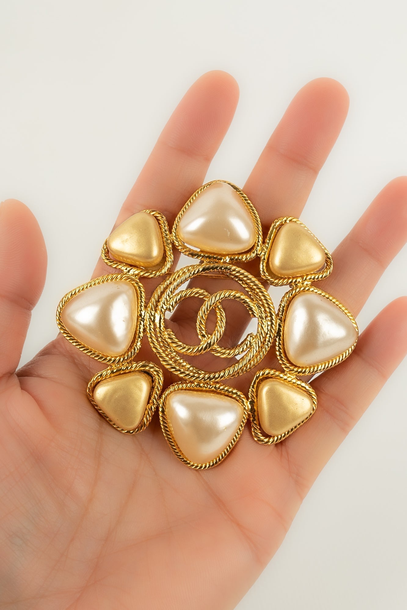 Broche Chanel 1990s