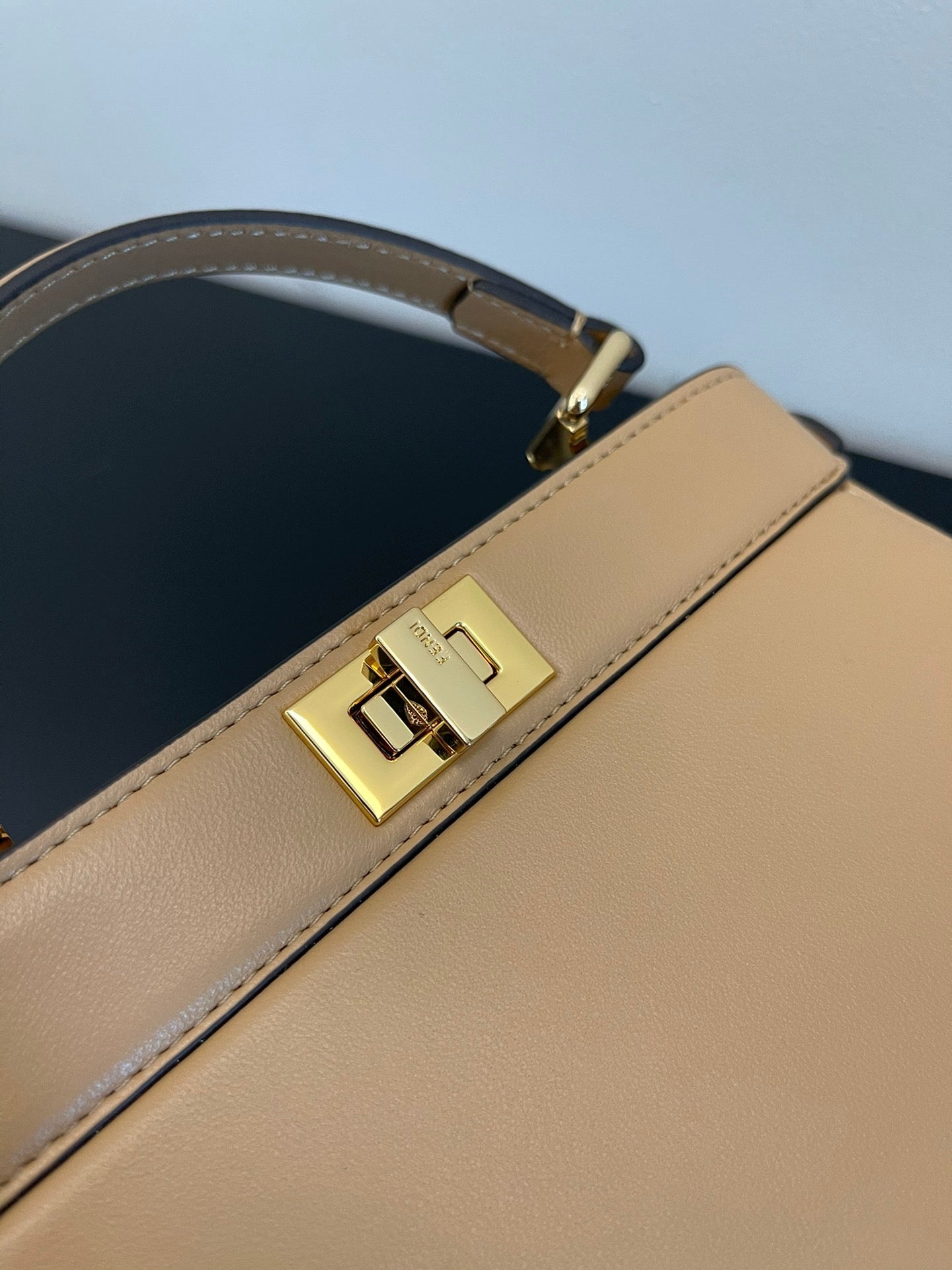 FI Top Quality ISeeU Petite Nude Small Bag For Woman 20cm/8in