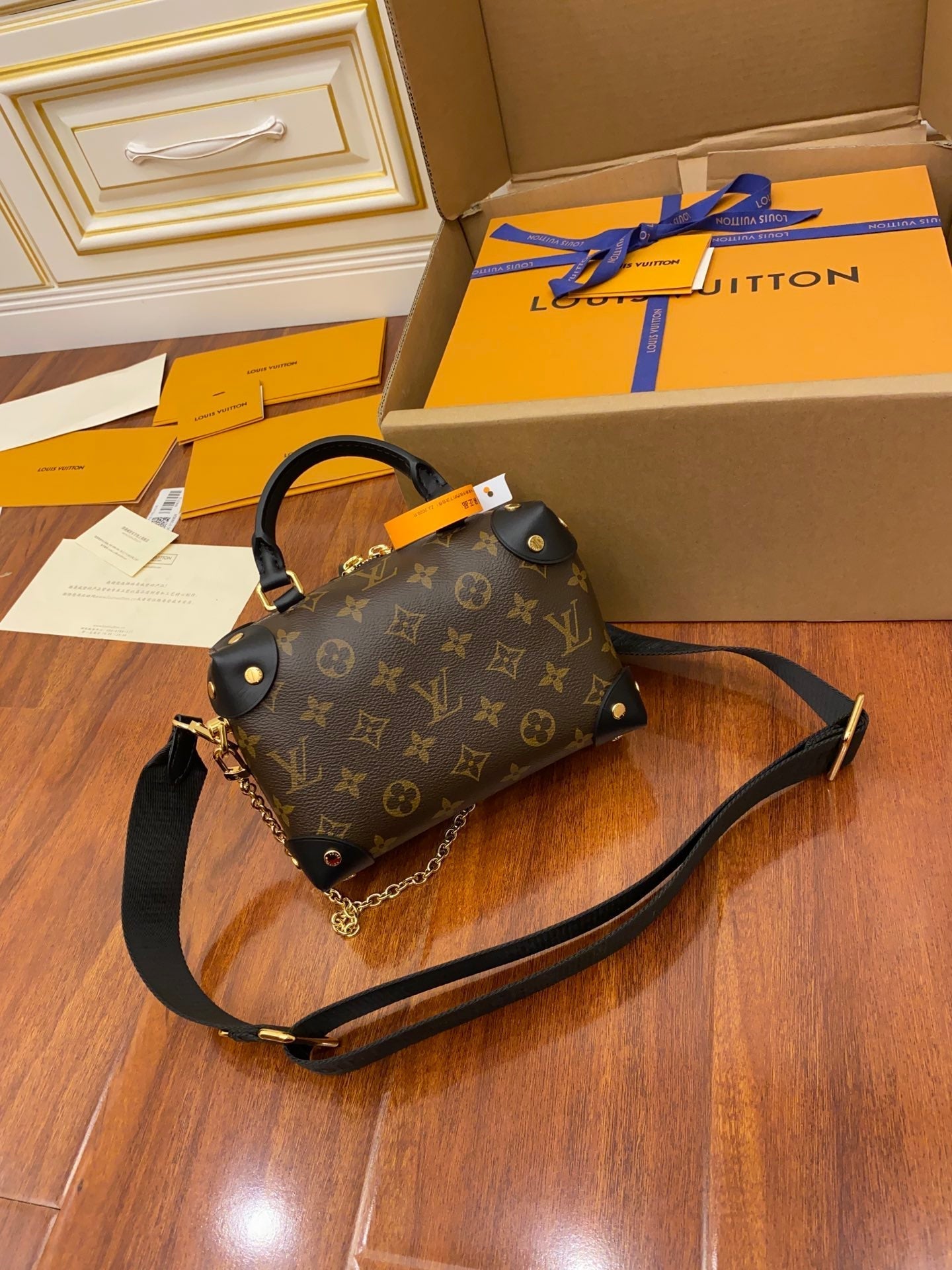Top Quality Petite Malle Souple Monogram Canvas Black For Women, WoHandbags 7.9in/20cm Top Quality M45571