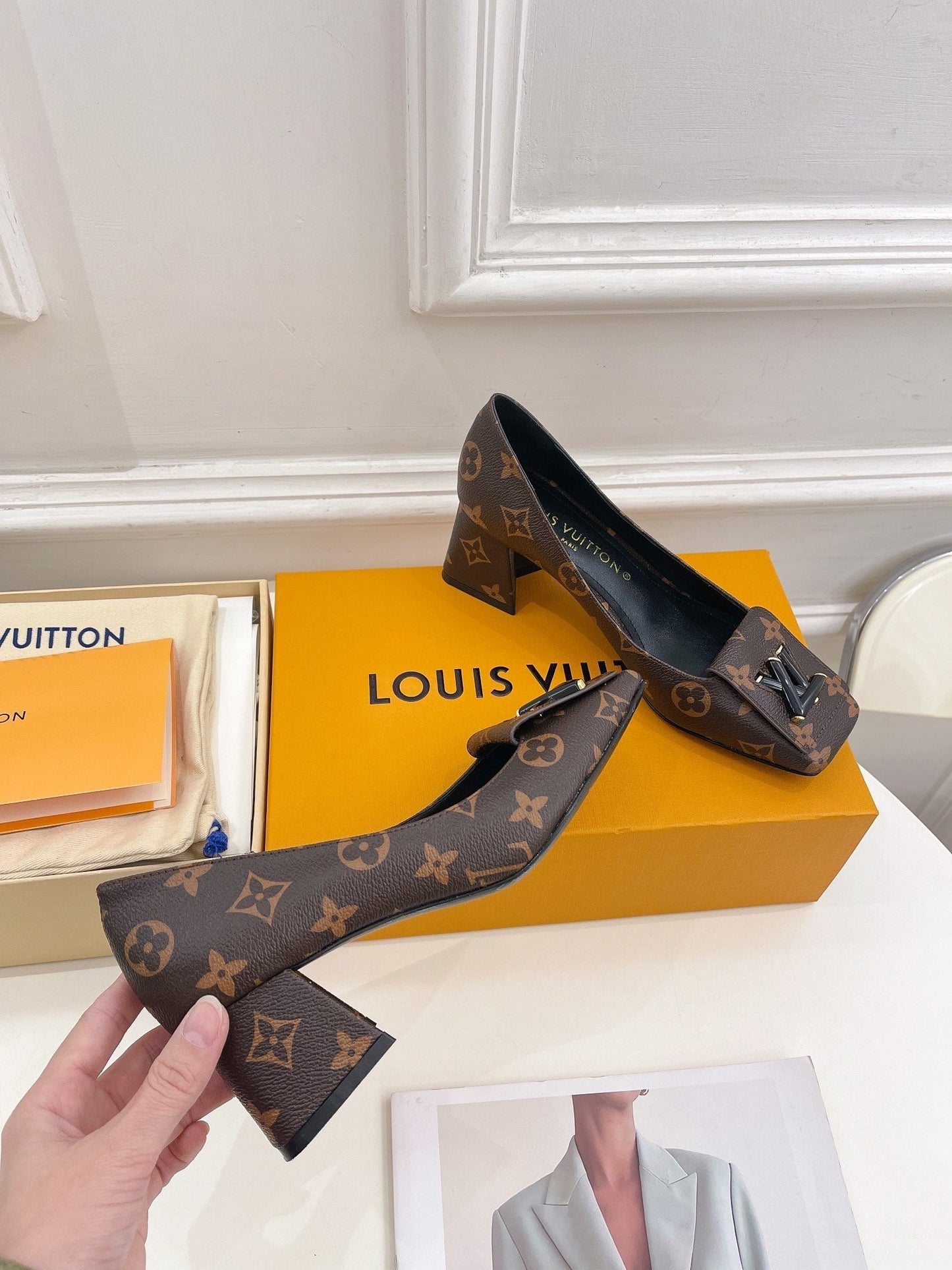 New 1:1 rep LUV High Heel Shoes 033
