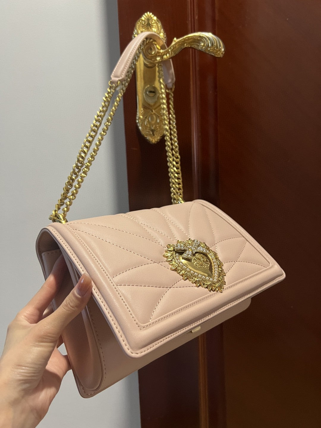 Top Quality Large Devotion Bag In Quilted Nappa Pale Pink For Women 10in/26cm Top Quality Top Quality6651AV96780412