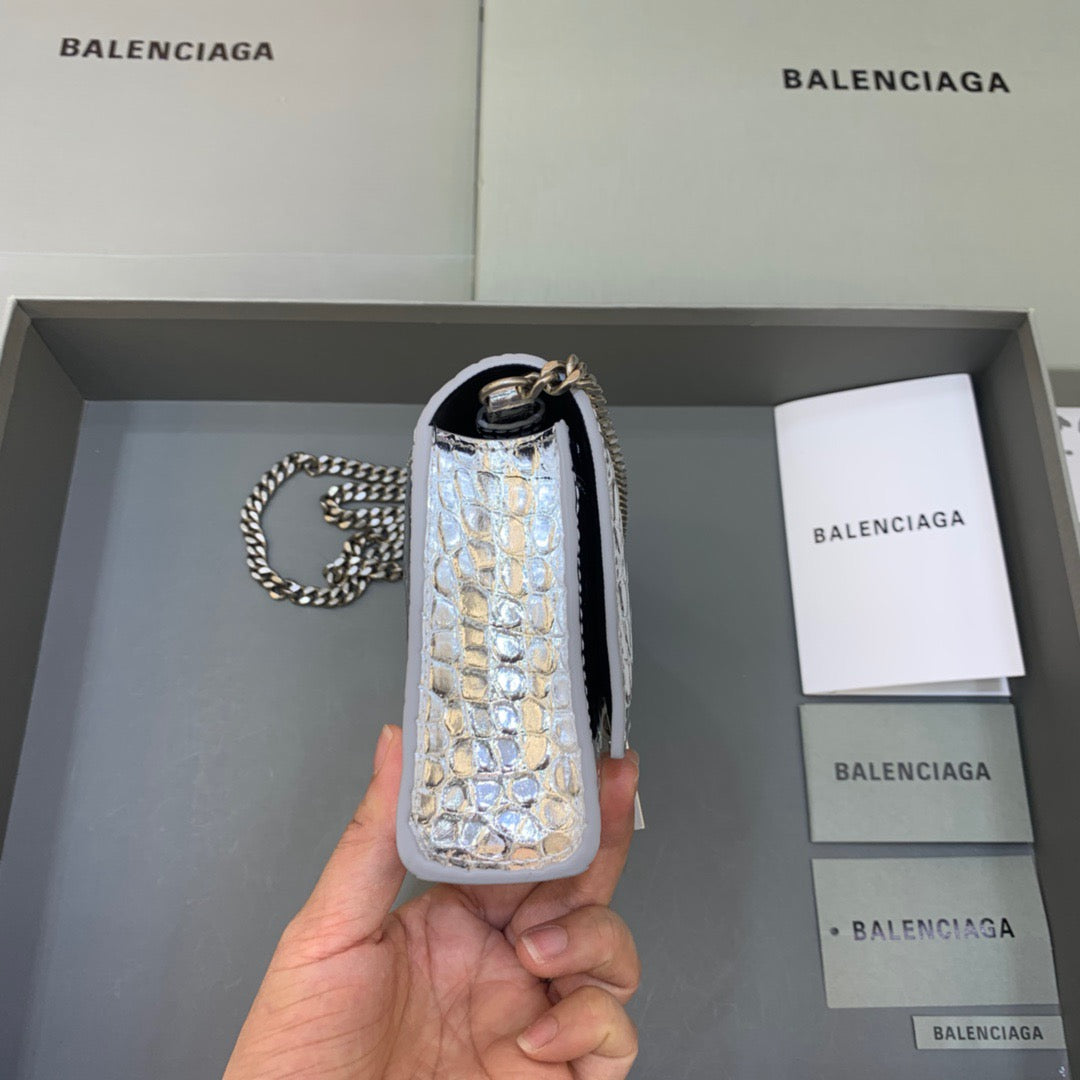 Top Quality Hourglass Wallet On Chain in Sliver, For Women,  Bags 7.6in/19cm 6560501S4CY8110