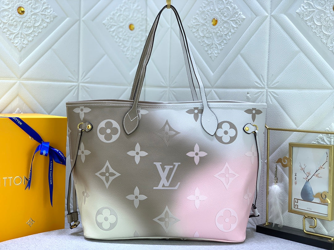 EN - New 1:1 rep Bag LUV 650
