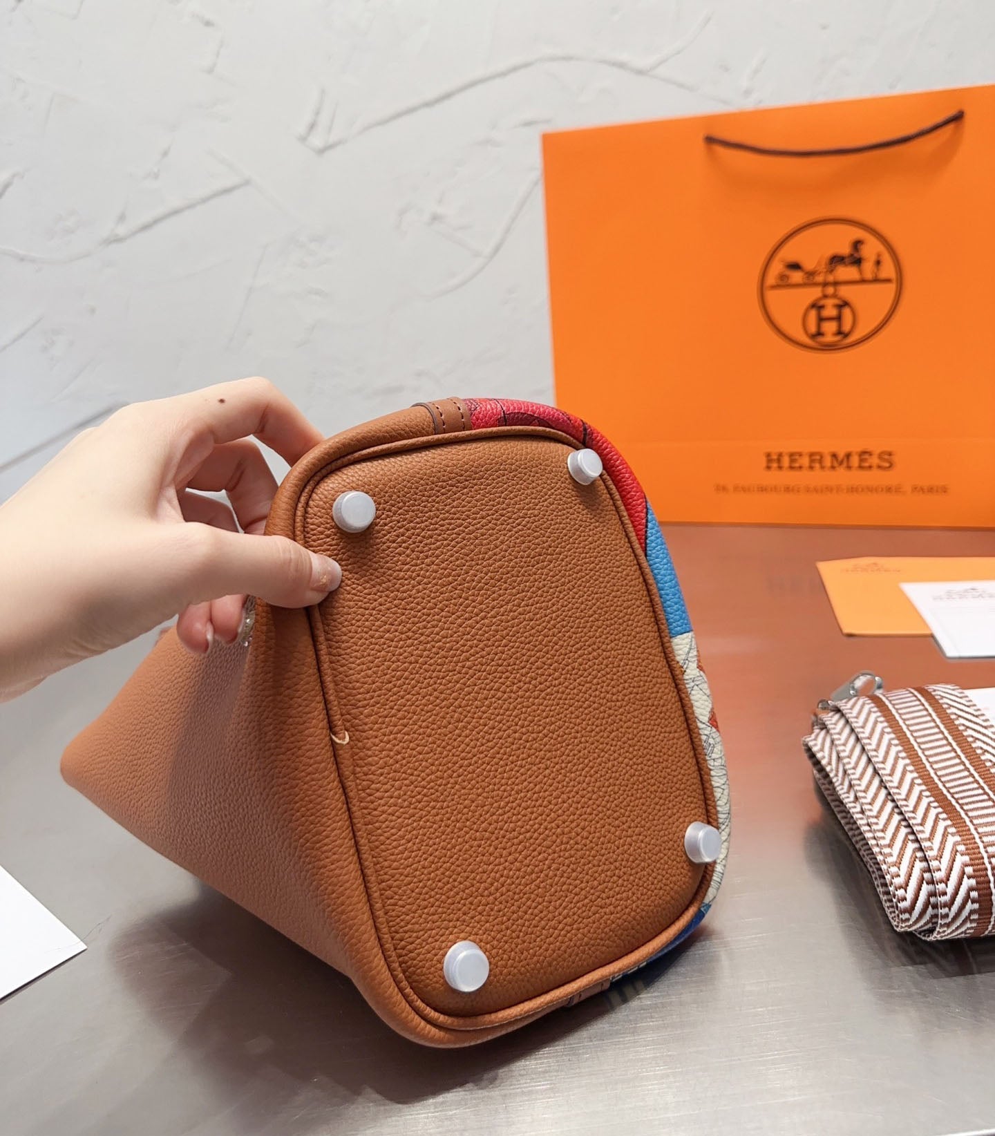 EN - New 1:1 rep  Bags HM 145