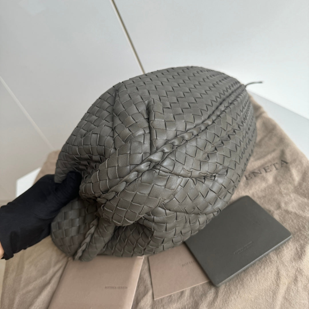 Bottega Veneta Belly Hobo Intrecciato Grey Leather Medium 40cm
