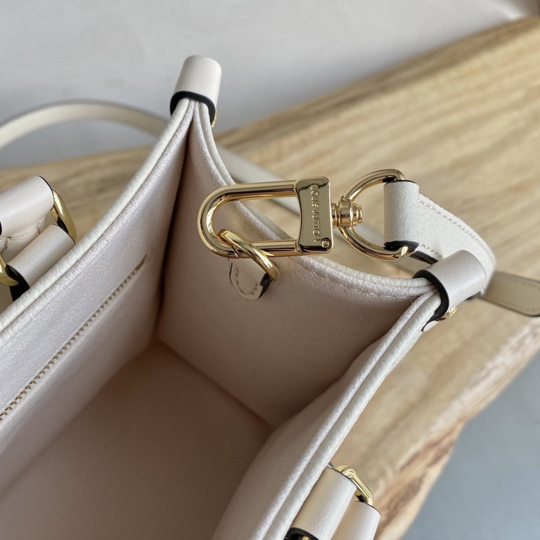 Top Quality On The Go PM Bag Monogram Empreinte 9.8in/25cm Beige Top Quality