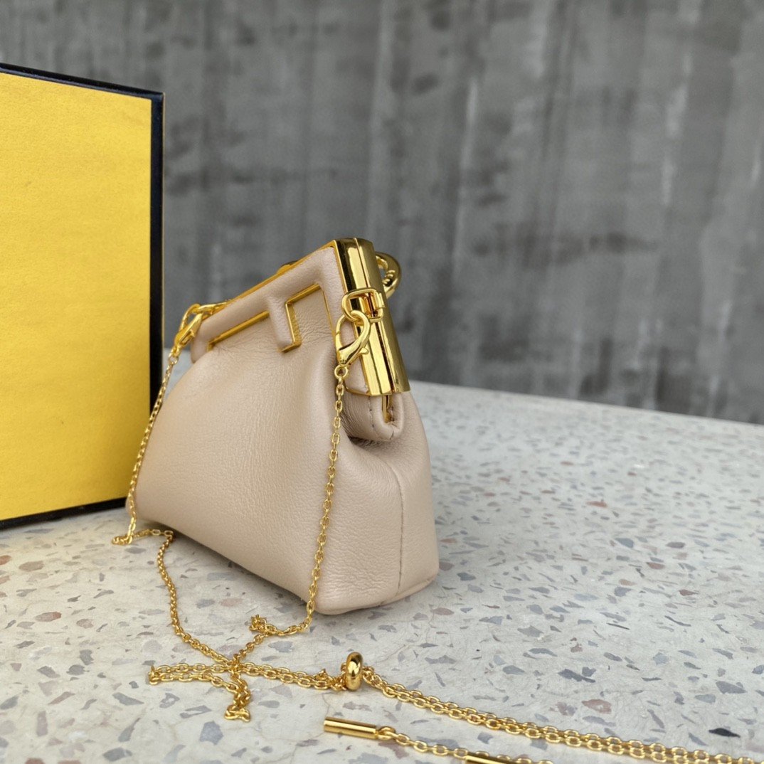 Top QualityTop Quality Nano Top QualityTop Qualityrst Charm Beige Bag For Woman 10cm/4in