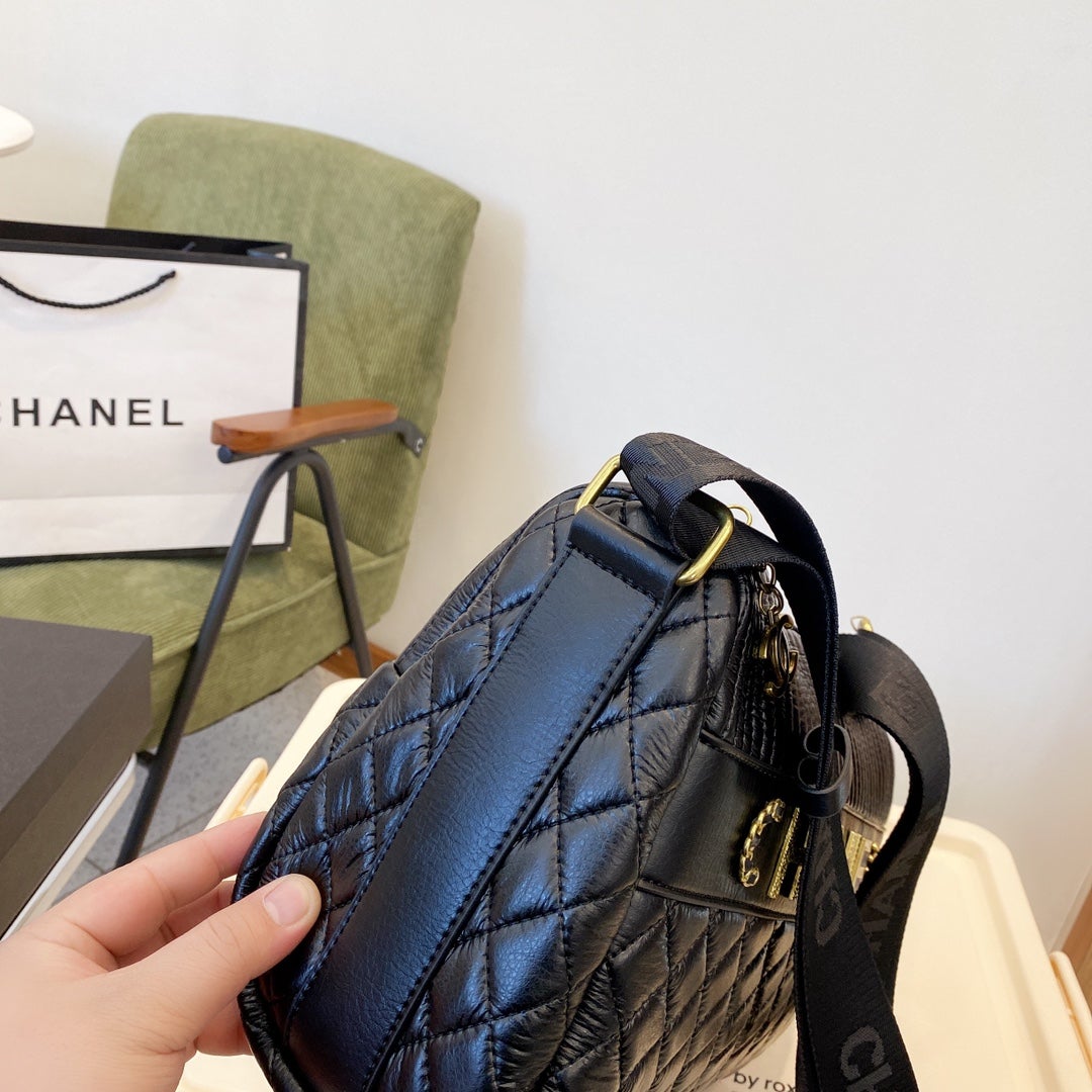 EN - New 1:1 rep  Top Quality CHL Bag 301