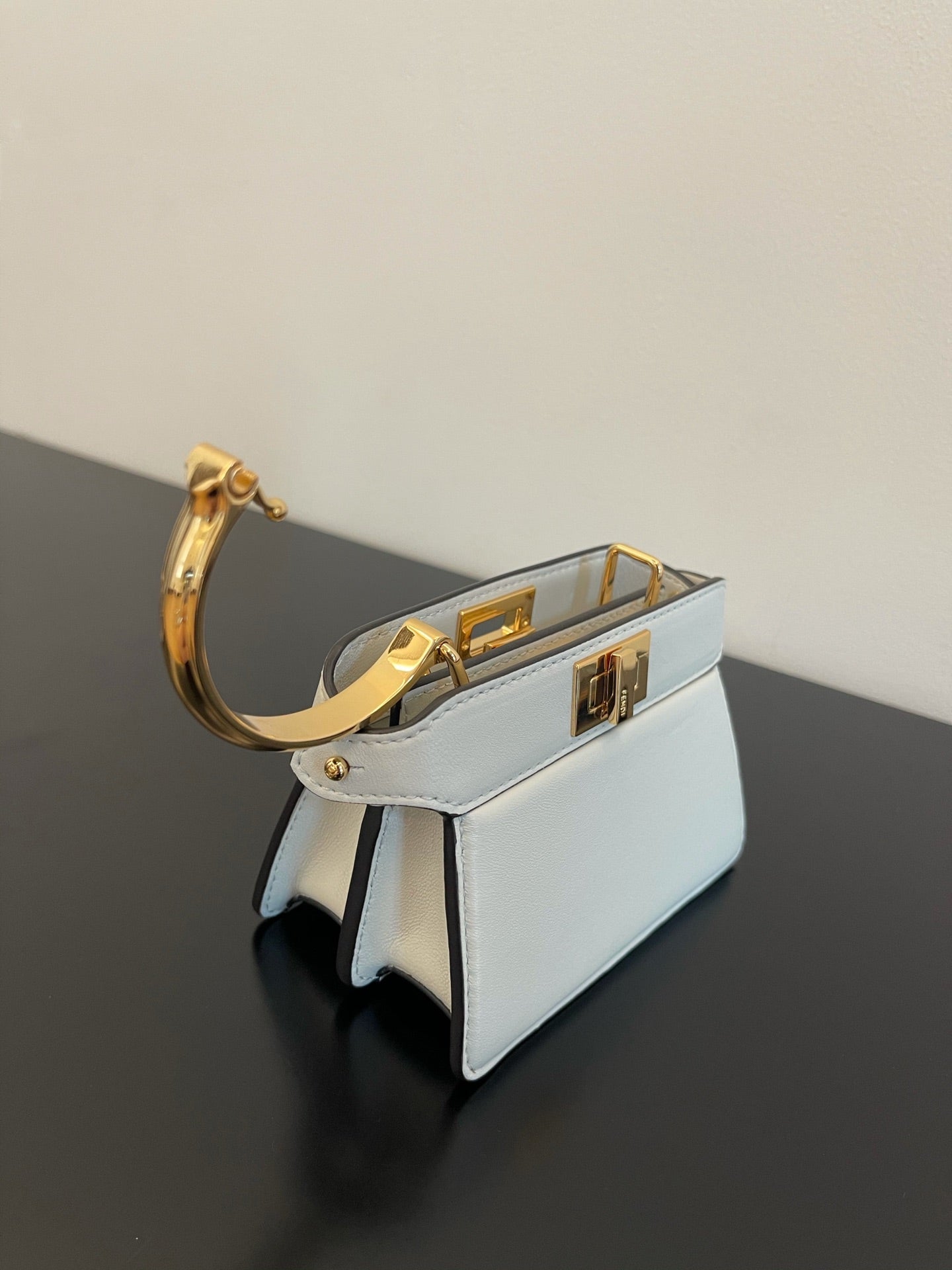 Top QualityTop Quality Peekaboo ISeeU Petite White Micro Bag For Woman 11cm/4.5in